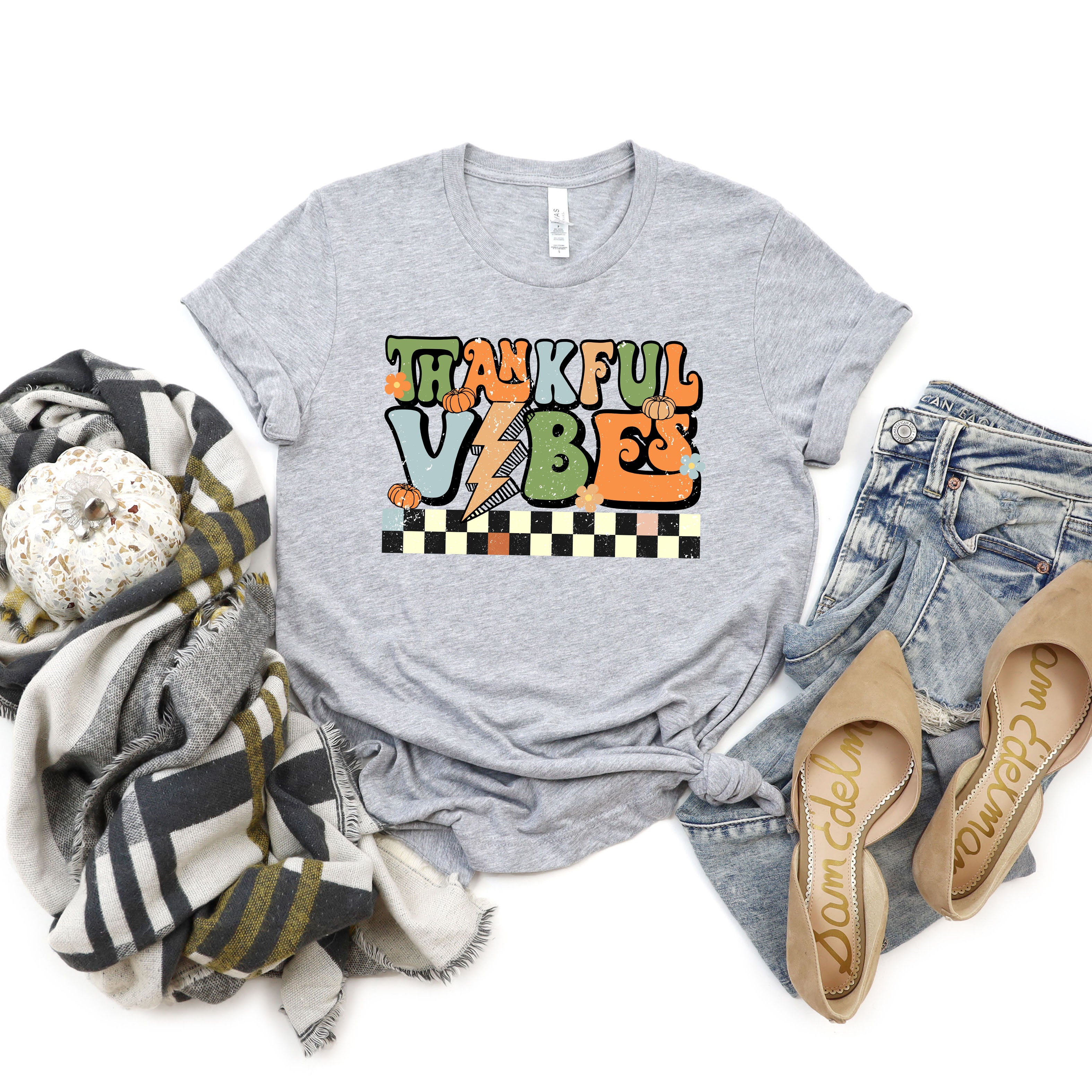 Thankful Vibes Checkered | Short Sleeve Crew Neck