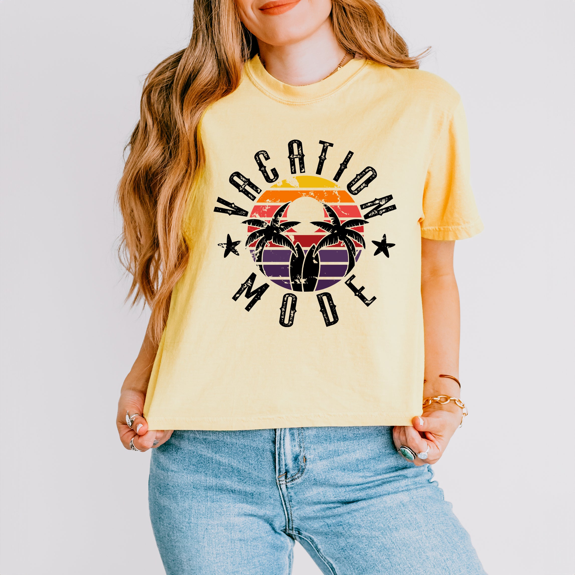 Vacation Mode Circle | Relaxed Fit Cropped Tee
