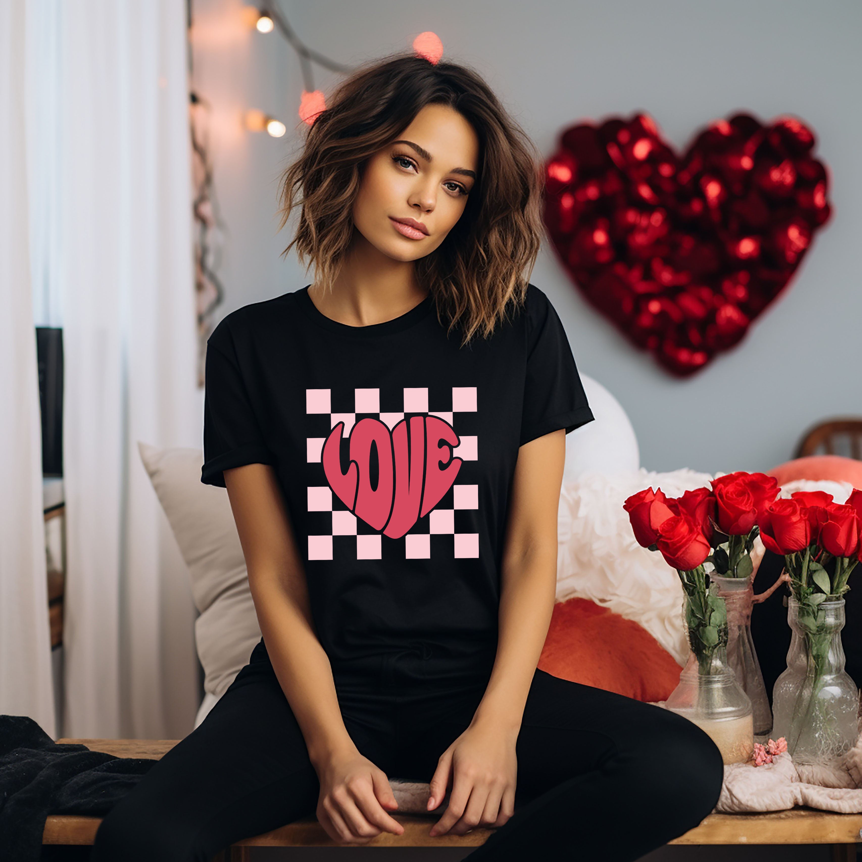 Love Heart Checkered | Short Sleeve Graphic Tee