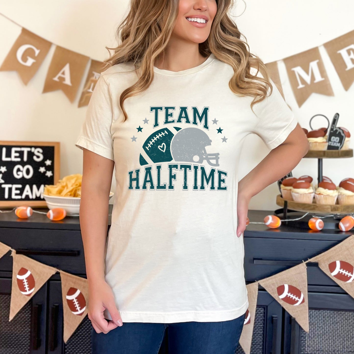 Team Halftime Distressed - Green | Short Sleeve Graphic Tee