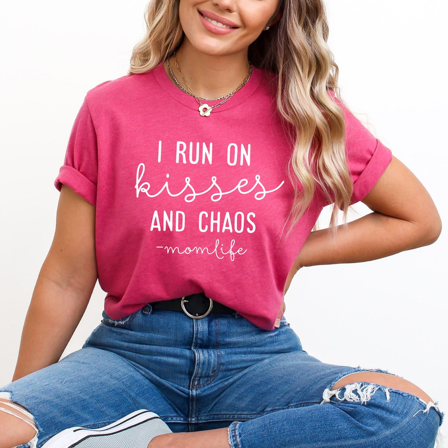 I Run On Kisses And Chaos | Short Sleeve Graphic Tee
