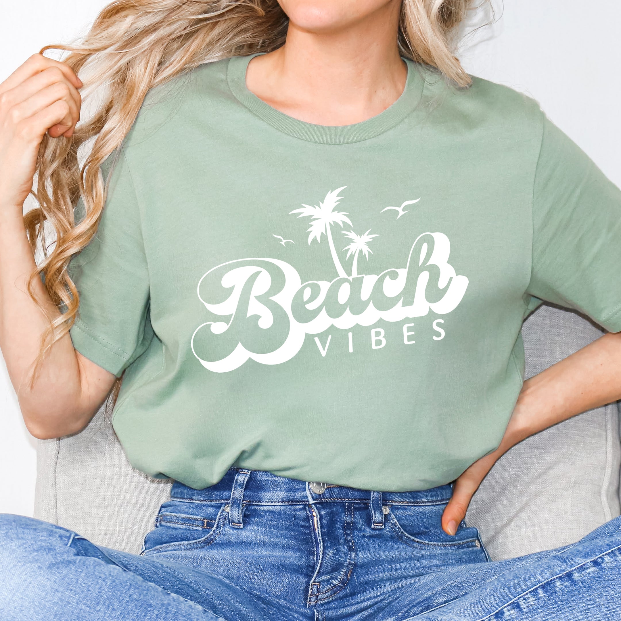 Beach Vibes Palm Trees | Short Sleeve Graphic Tee