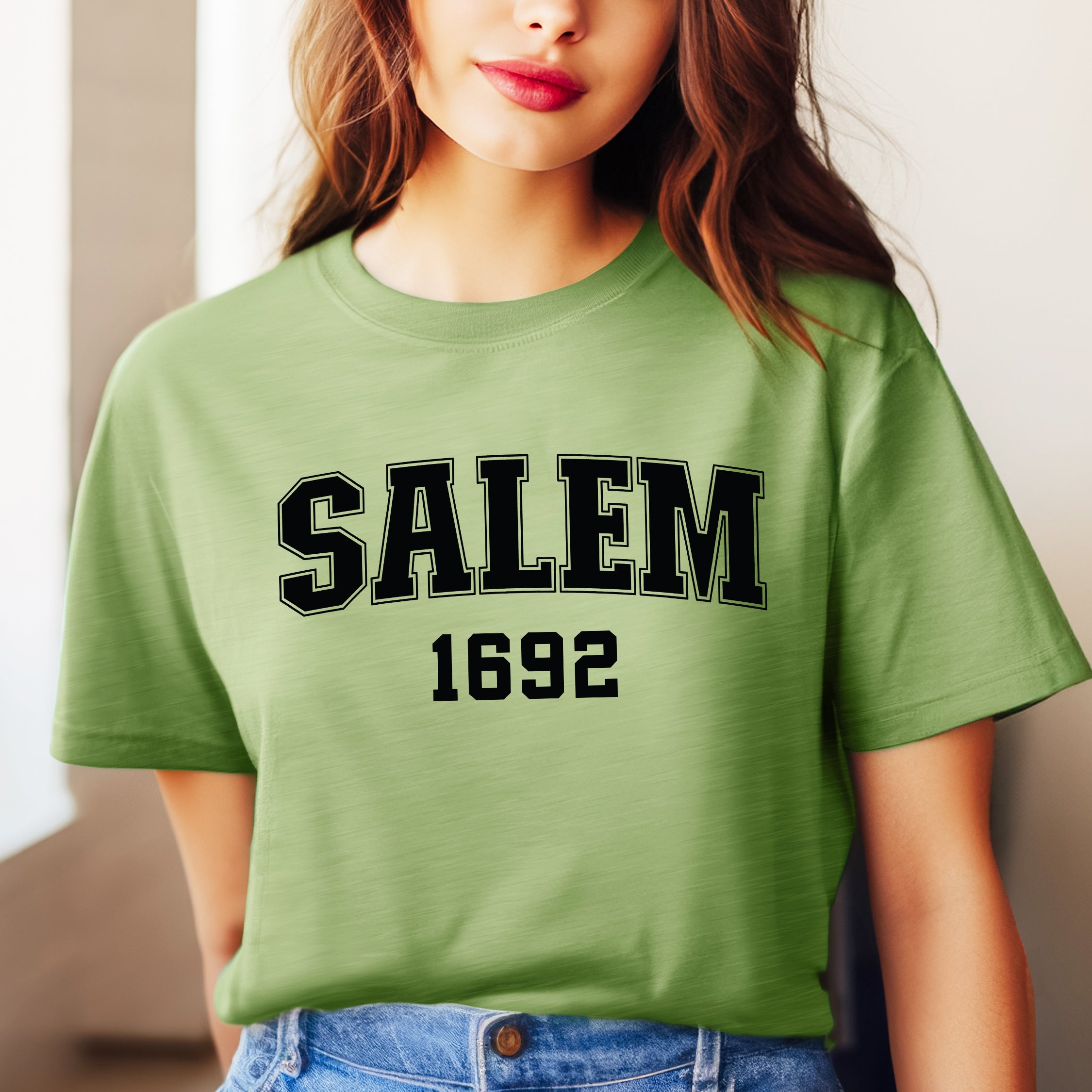 Varsity Salem 1692 | Short Sleeve Graphic Tee