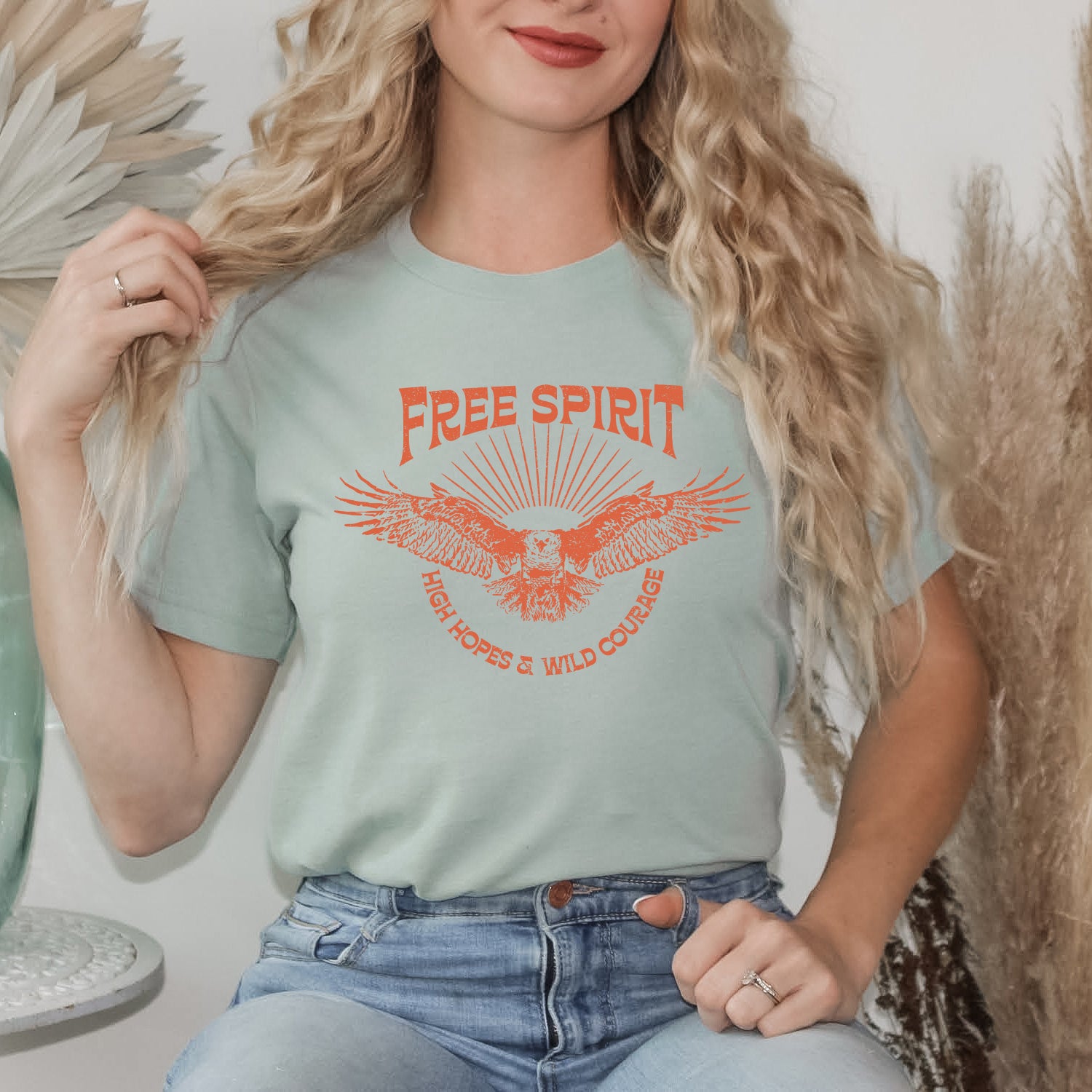 Free Spirit Distressed Eagle | Short Sleeve Graphic Tee