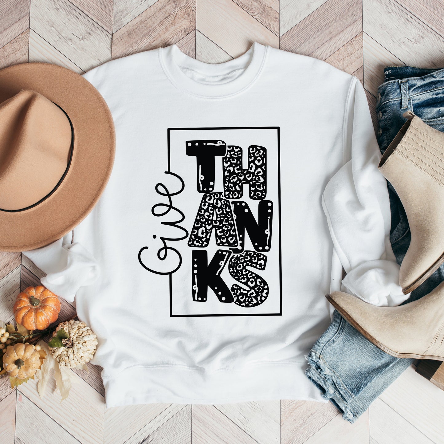 Give Thanks Square | Sweatshirt
