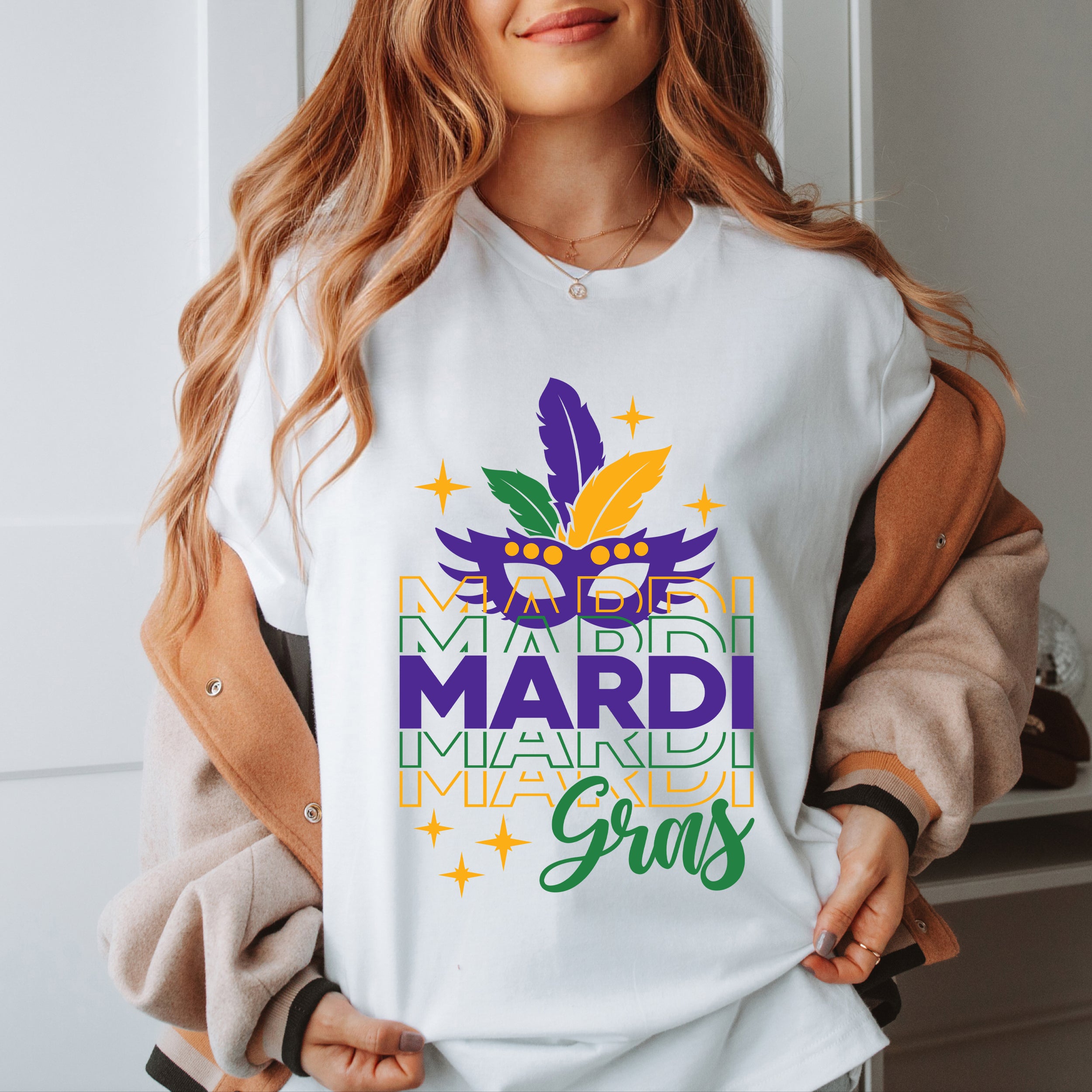 Mardi Gras Mask Sparkle | Short Sleeve Crew Neck