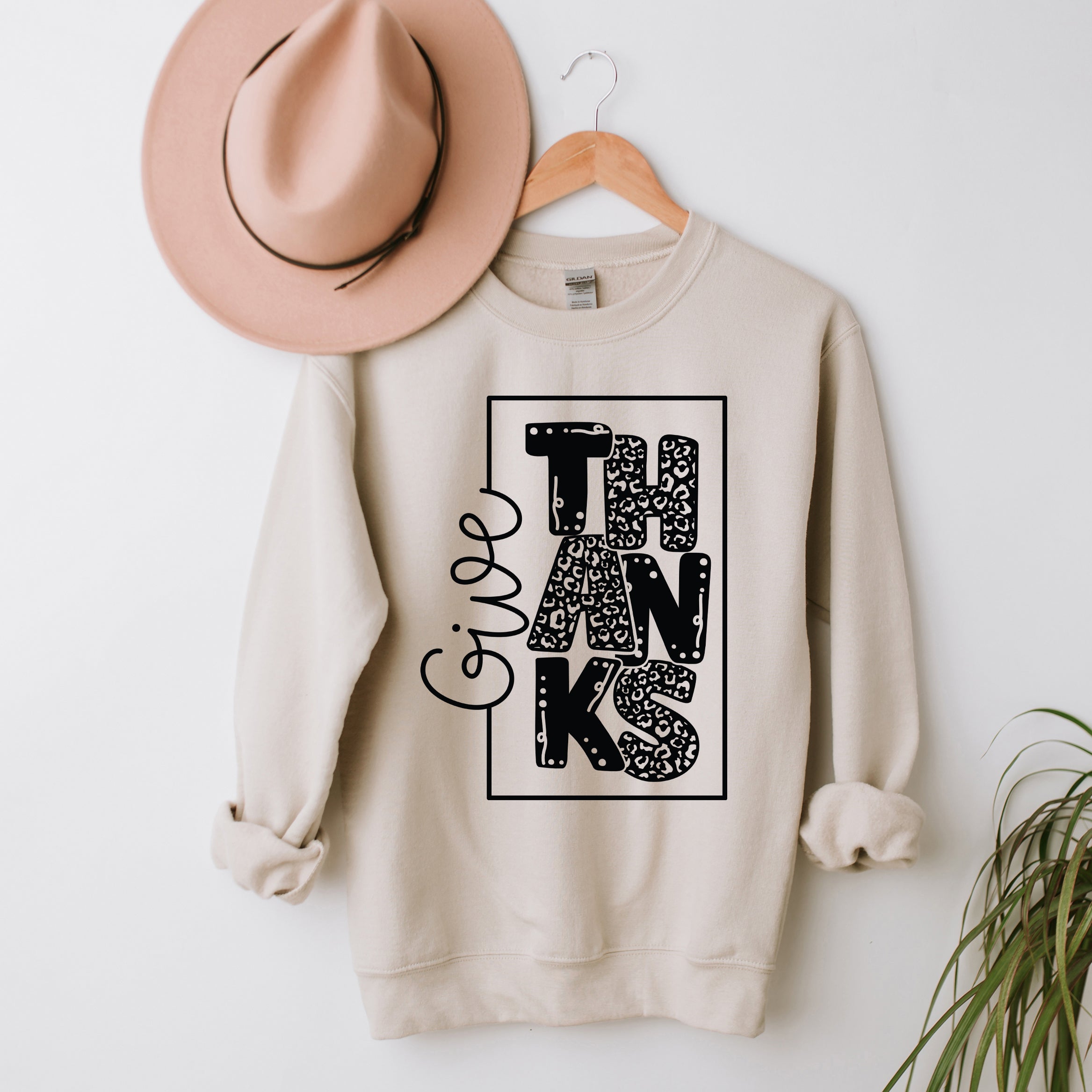 Give Thanks Square | Sweatshirt