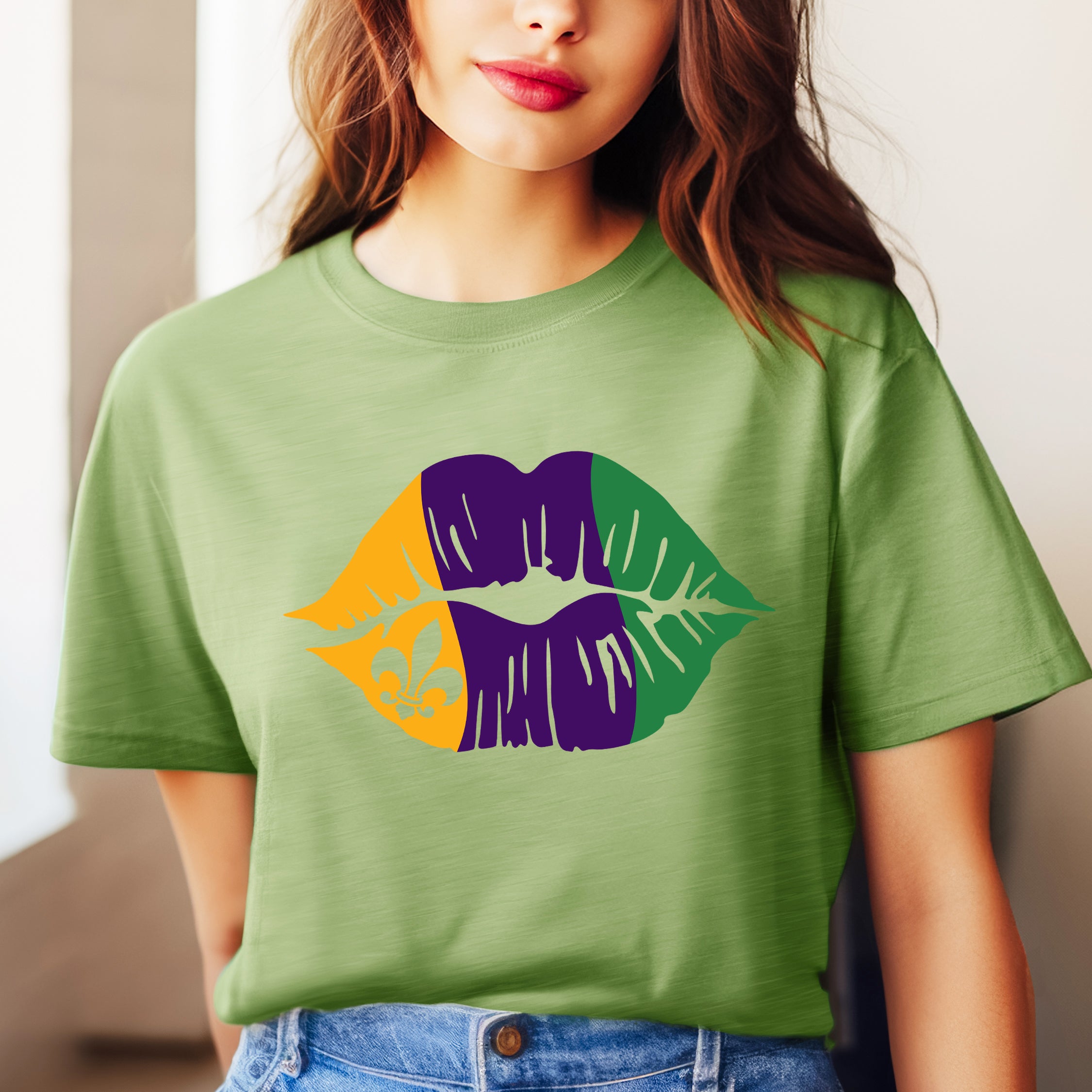 Mardi Gras Lips | Short Sleeve Crew Neck