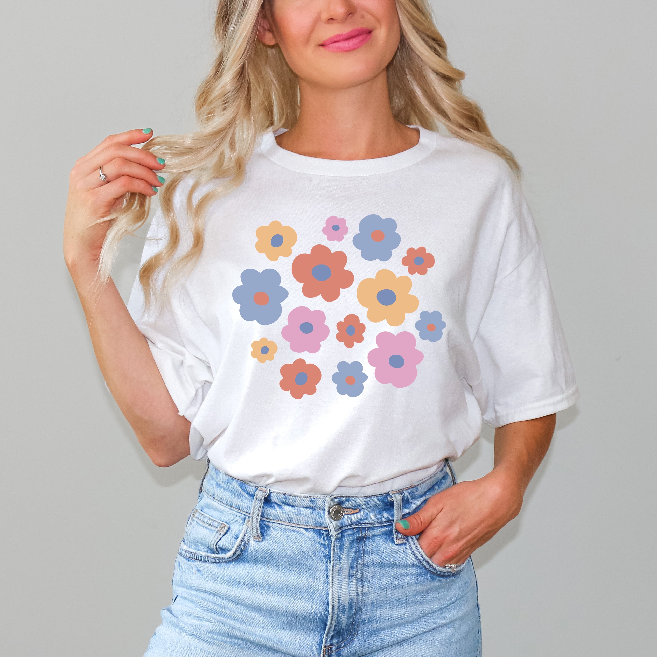 Colorful Daisies | Short Sleeve Graphic Tee