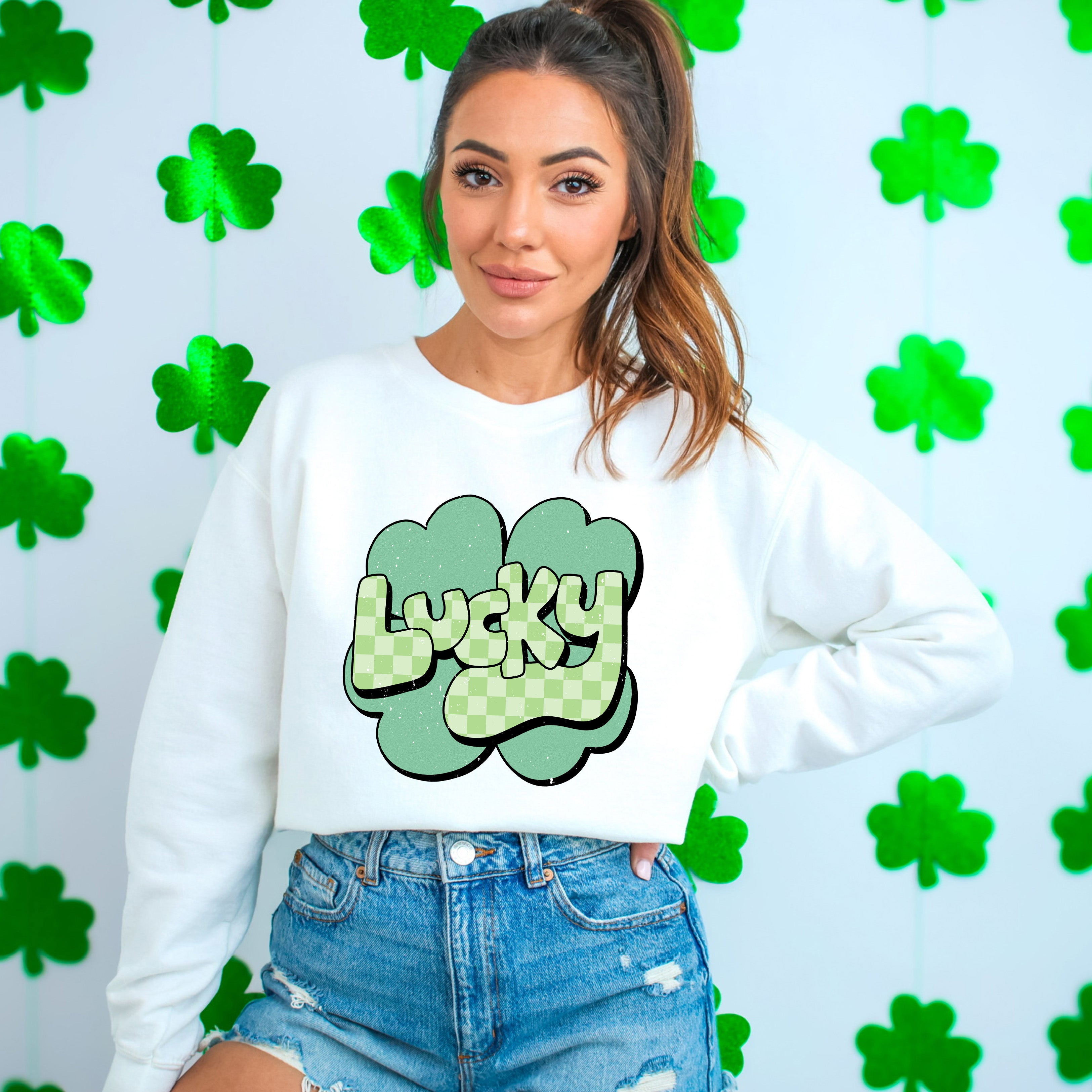 Lucky With Clover | Sweatshirt