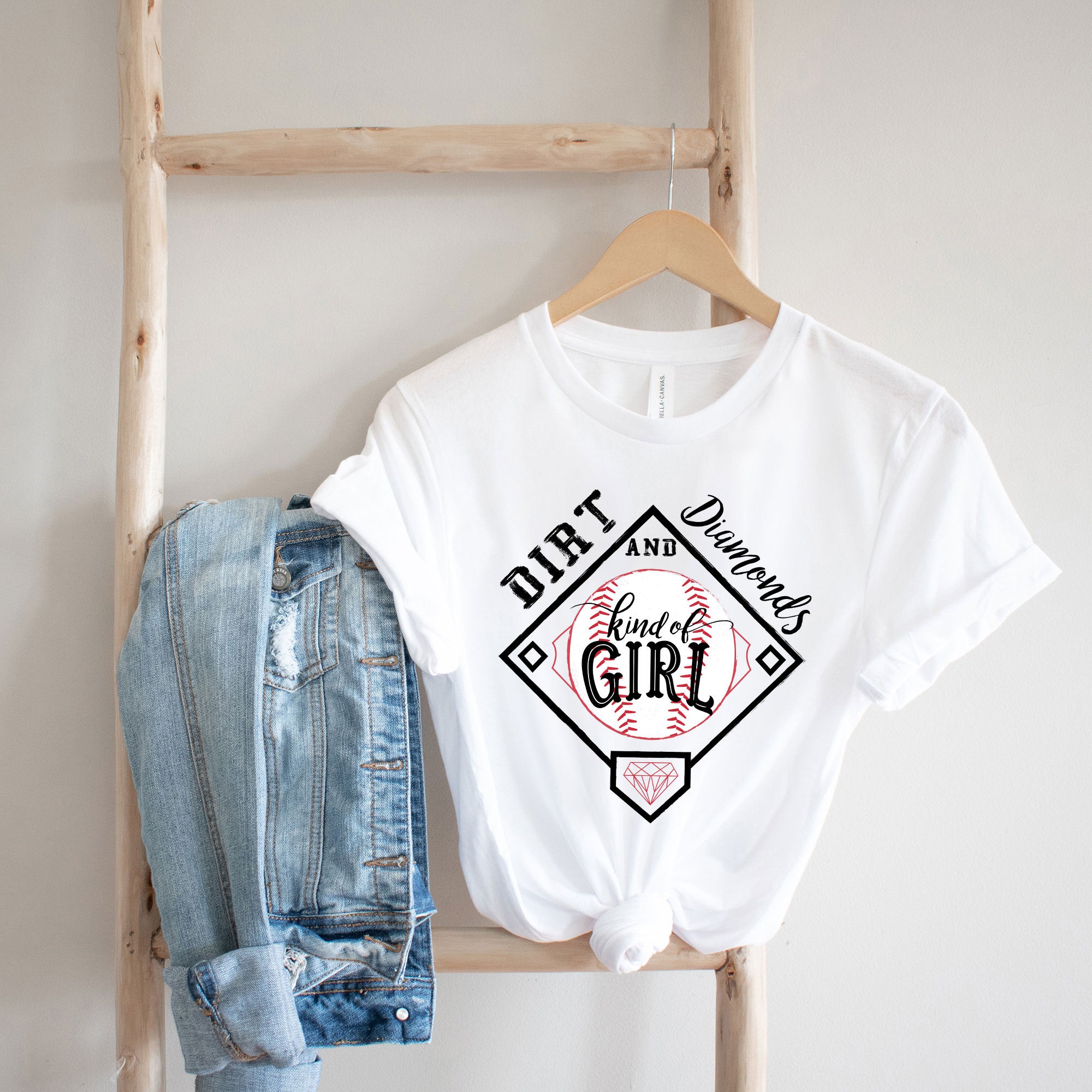 Dirt And Diamonds Kinda Girl | Short Sleeve Graphic Tee