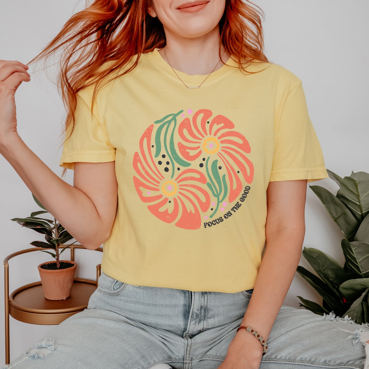 Boho Flowers Circle | Garment Dyed Short Sleeve Tee
