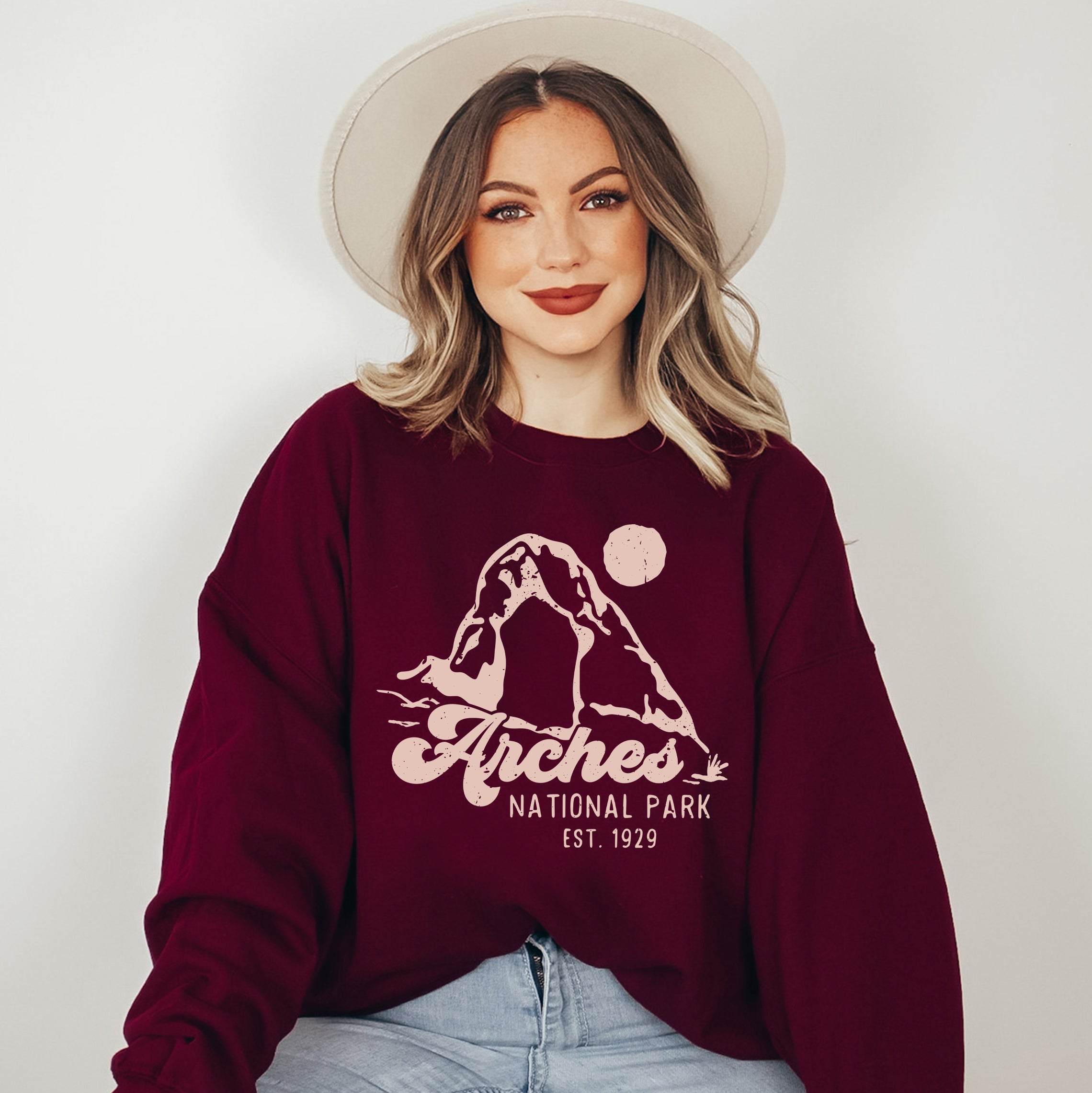 Vintage Arches National Park | Sweatshirt