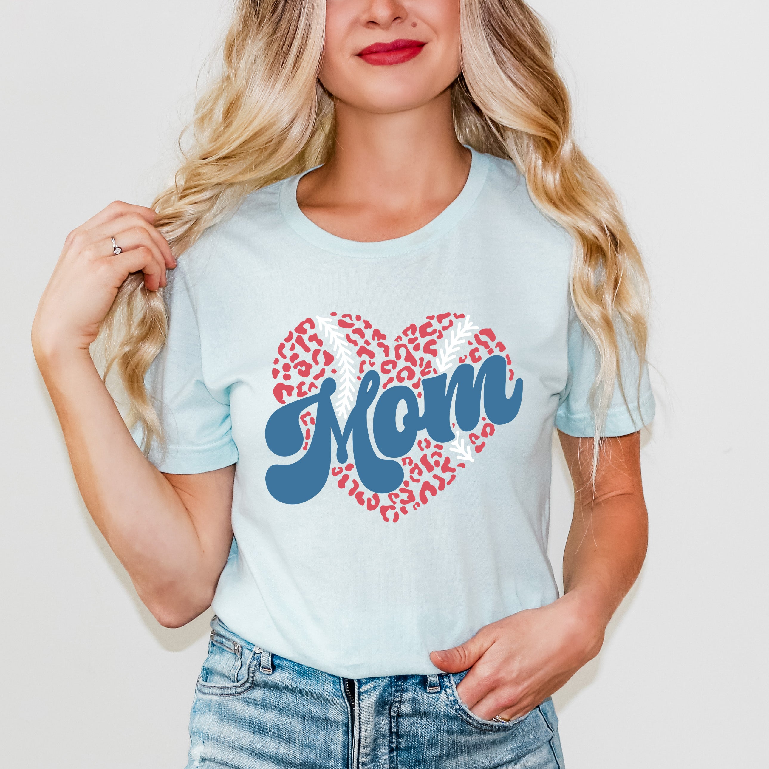 Baseball Mom Heart | Short Sleeve Graphic Tee