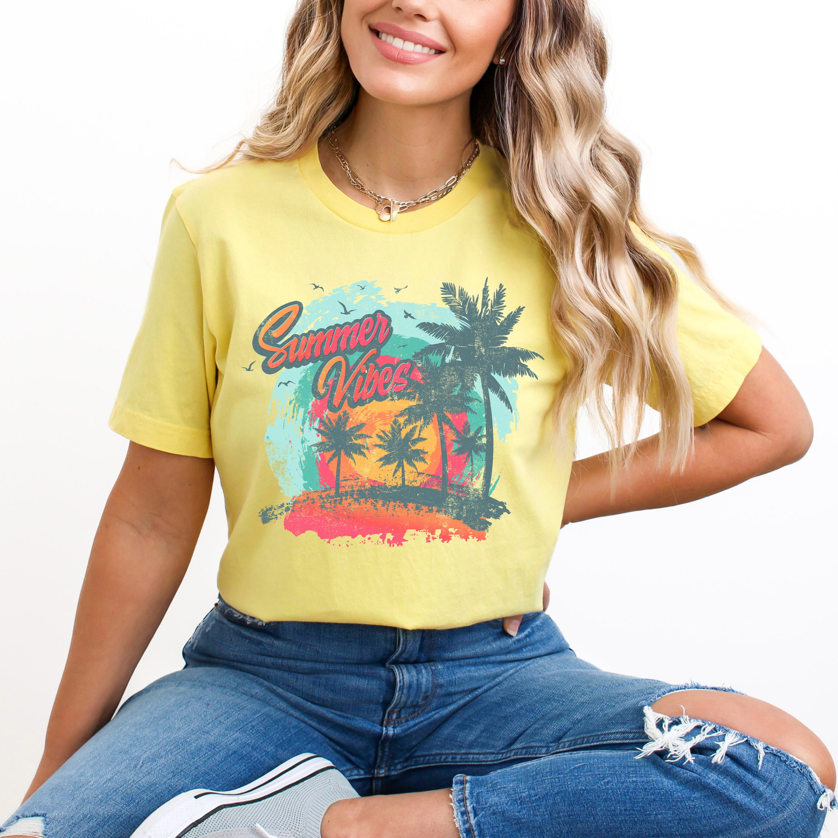 Summer Vibes Vintage | Short Sleeve Graphic Tee
