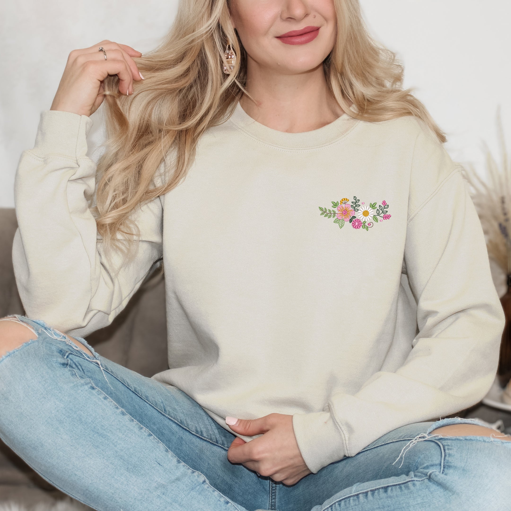 Embroidered Flower Cluster | Sweatshirt