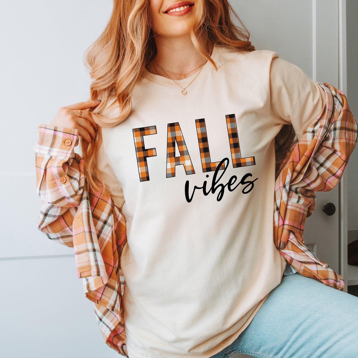 Fall Vibes Plaid | Short Sleeve Graphic Tee