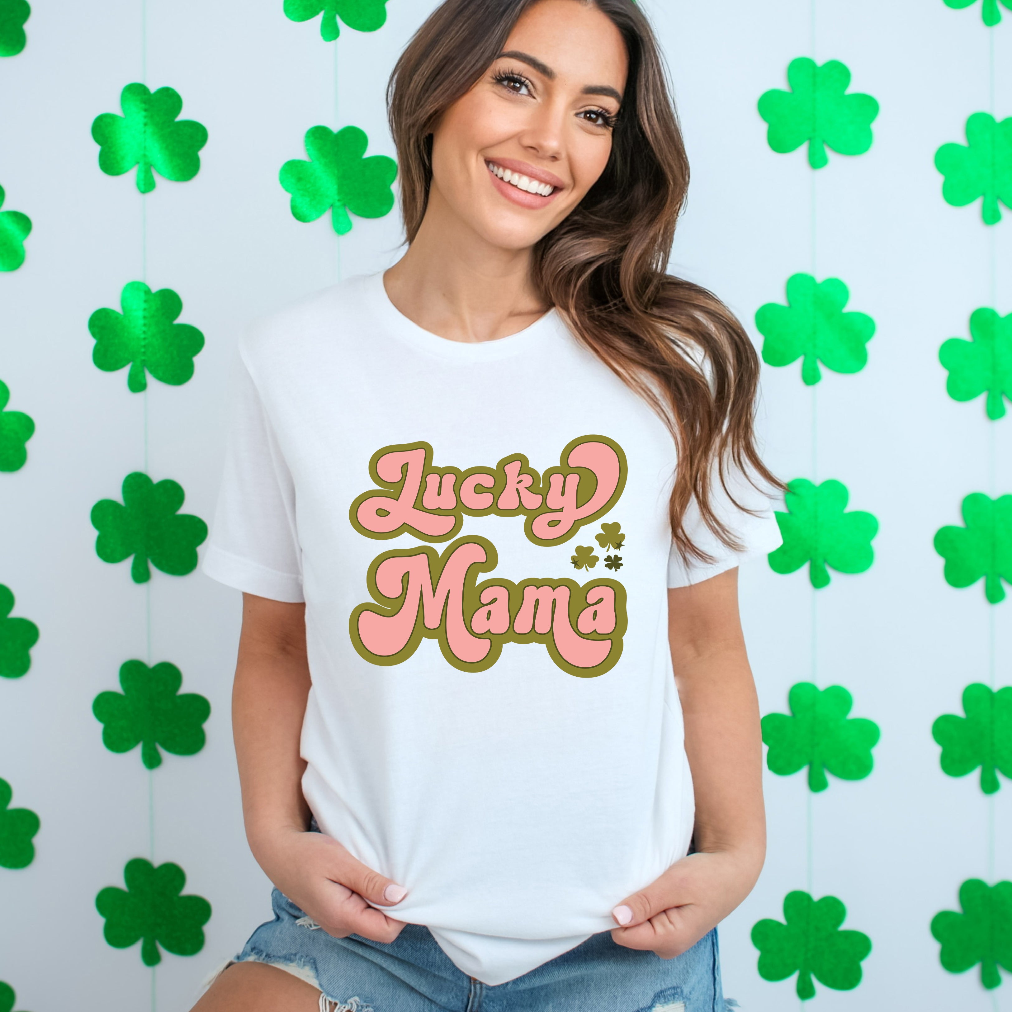 Lucky Mama Retro Clovers | Short Sleeve Graphic Tee