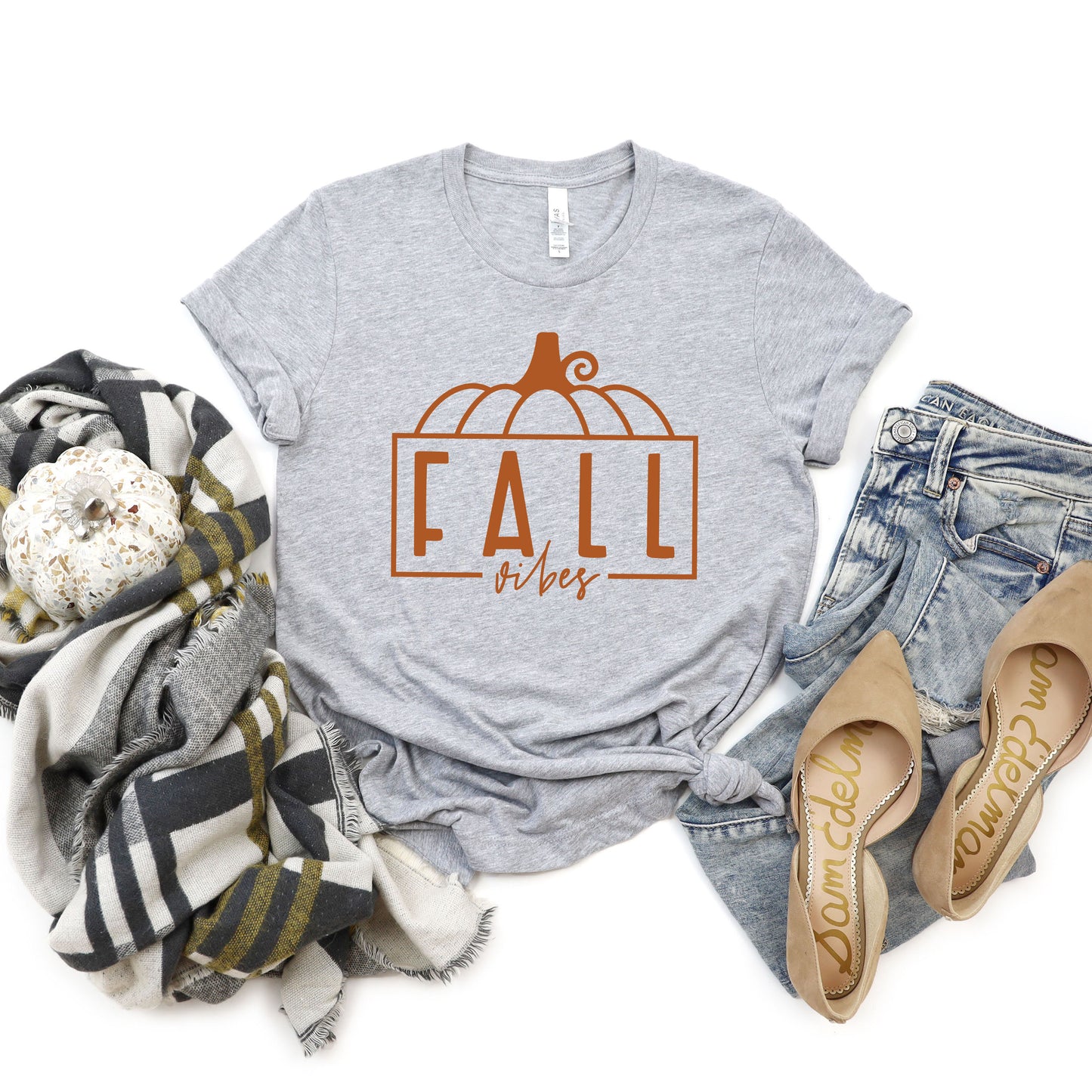 Fall Vibes Pumpkin | Short Sleeve Graphic Tee