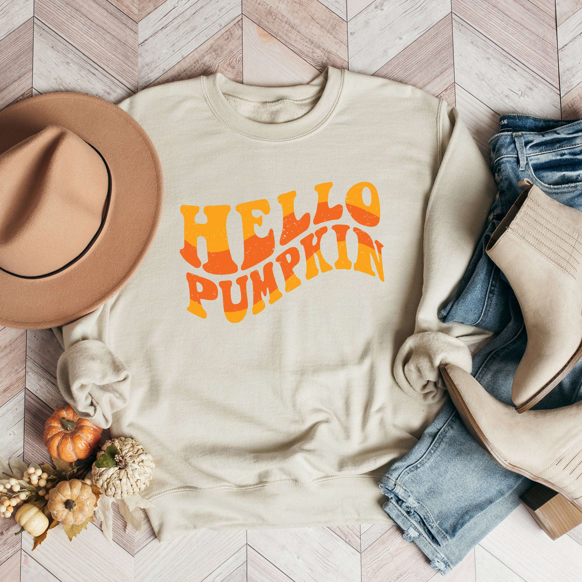 Hello Pumpkin Wavy | Sweatshirt