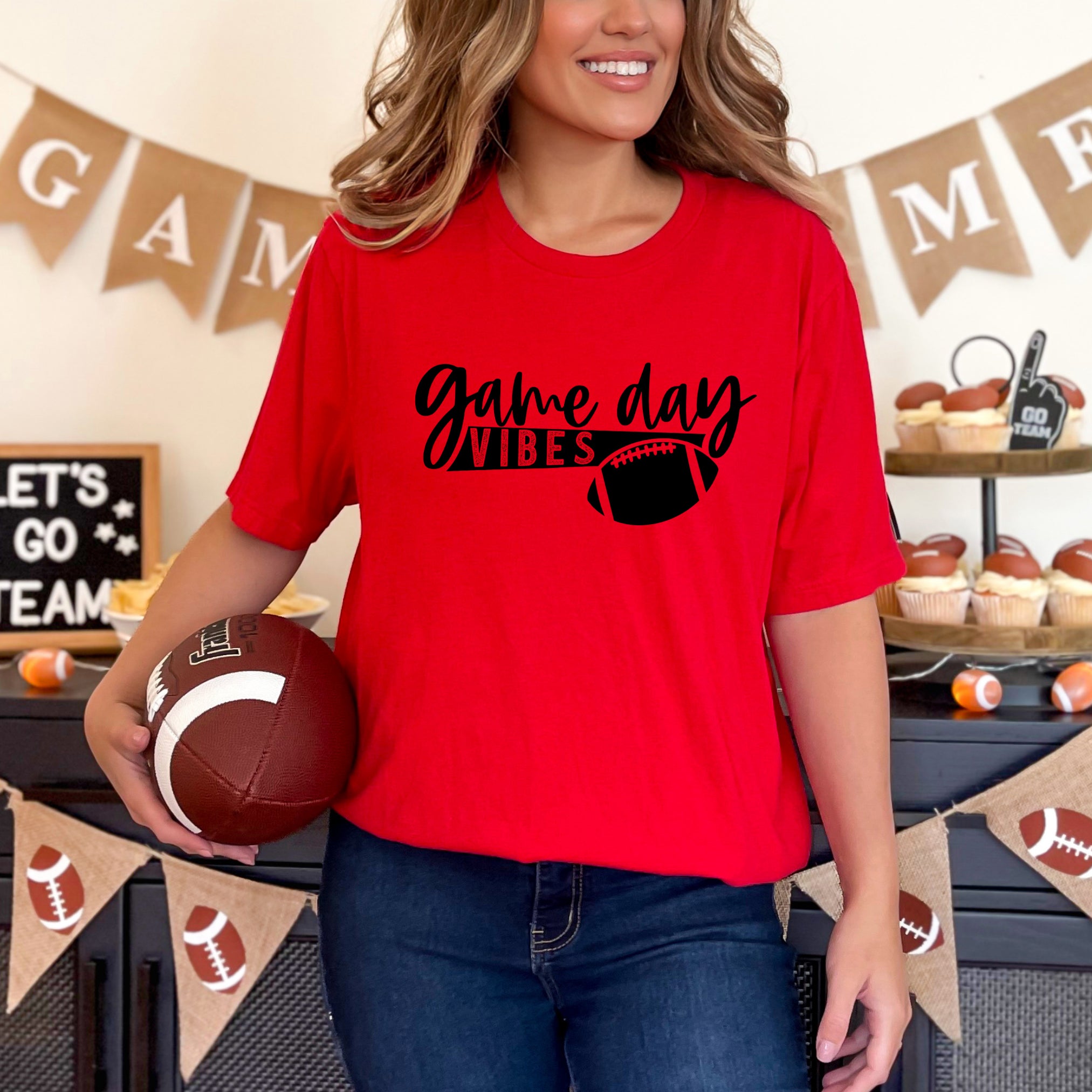 Game Day Vibes | Short Sleeve Graphic Tee