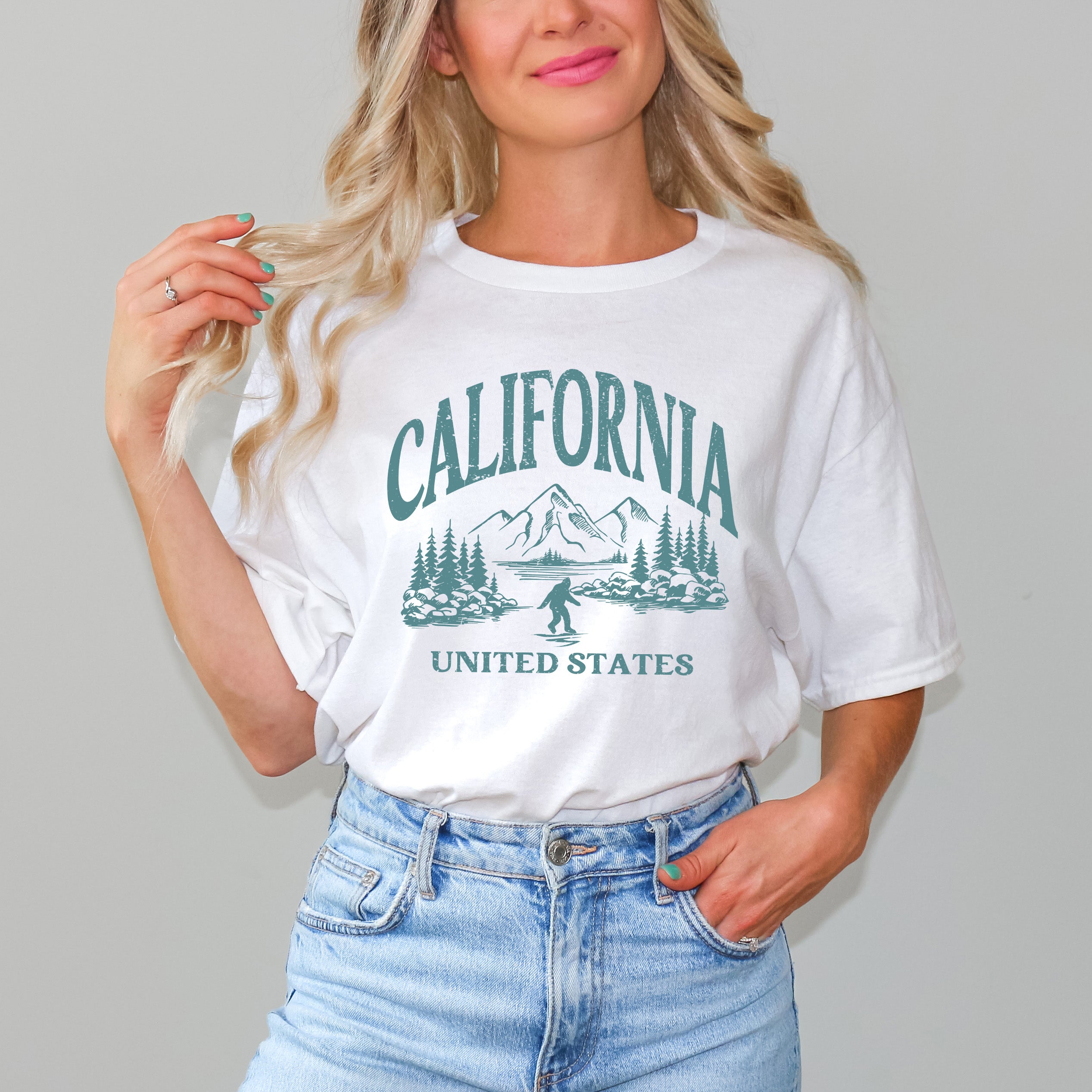 California Forest Scene | Short Sleeve Crew Neck