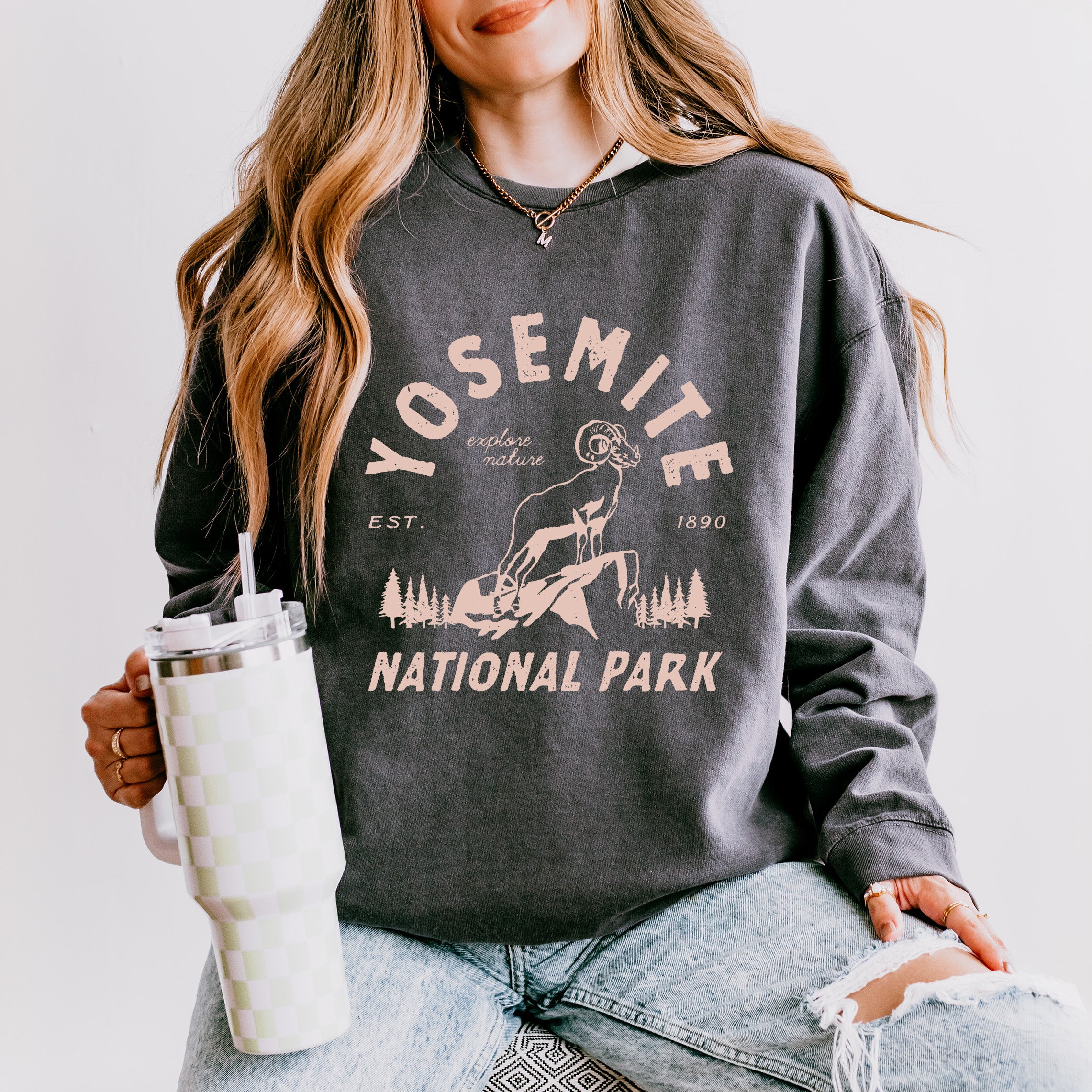 Vintage Yosemite National Park | Lightweight Garment Dyed Sweatshirt