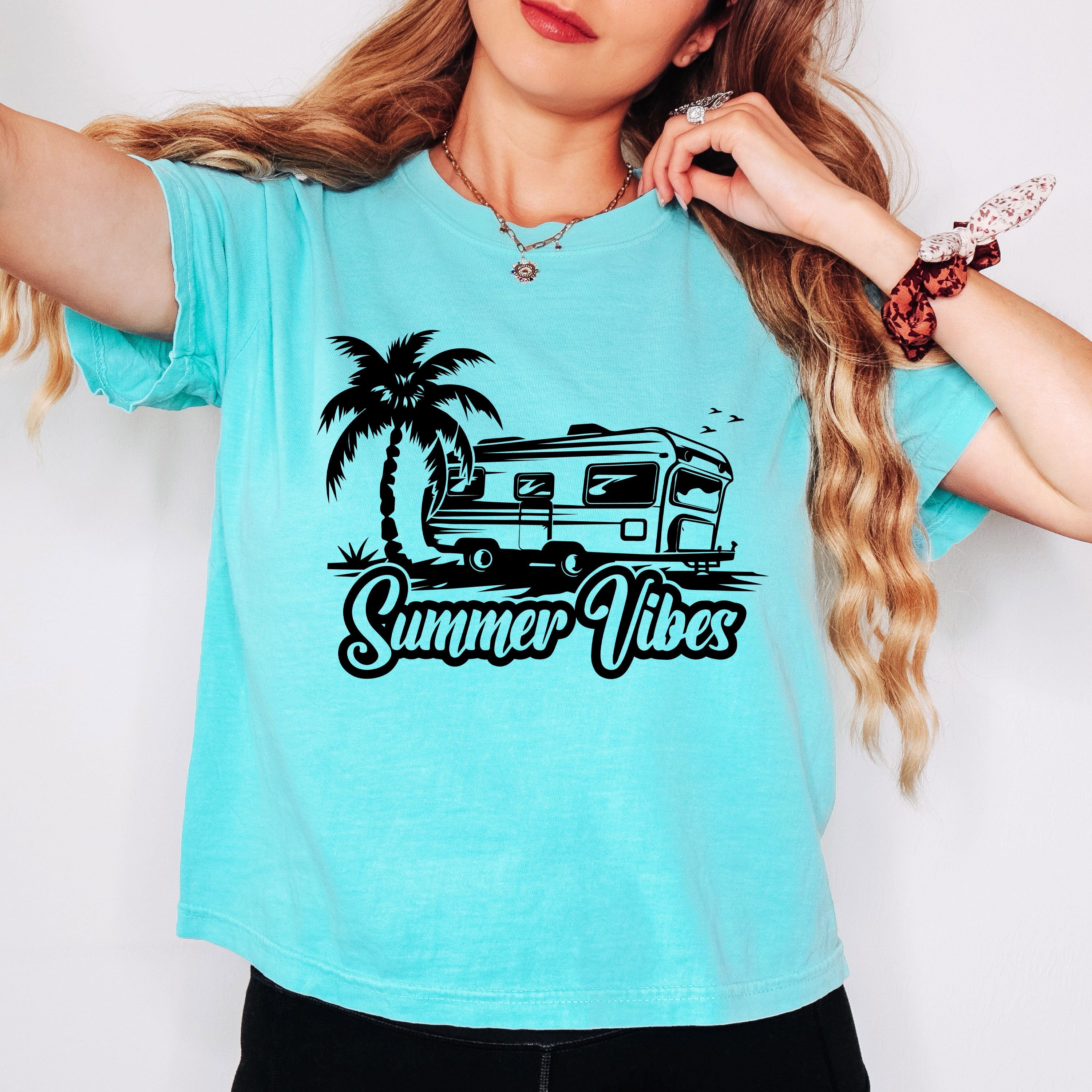 Summer Vibes Camper | Relaxed Fit Cropped Tee