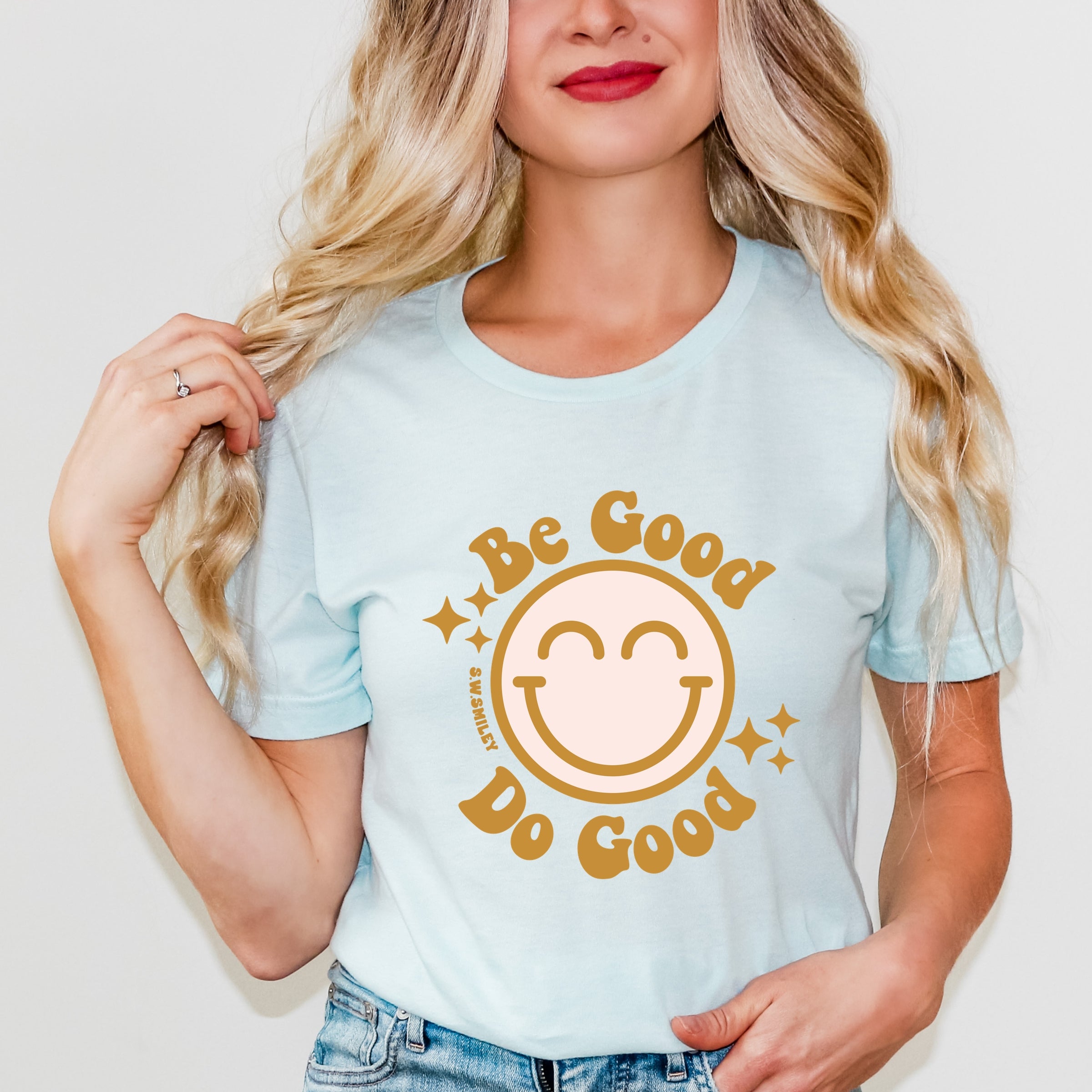S.W.Smiley Be Good Do Good Smiley Face - Women's Short Sleeve Graphic T-Shirt