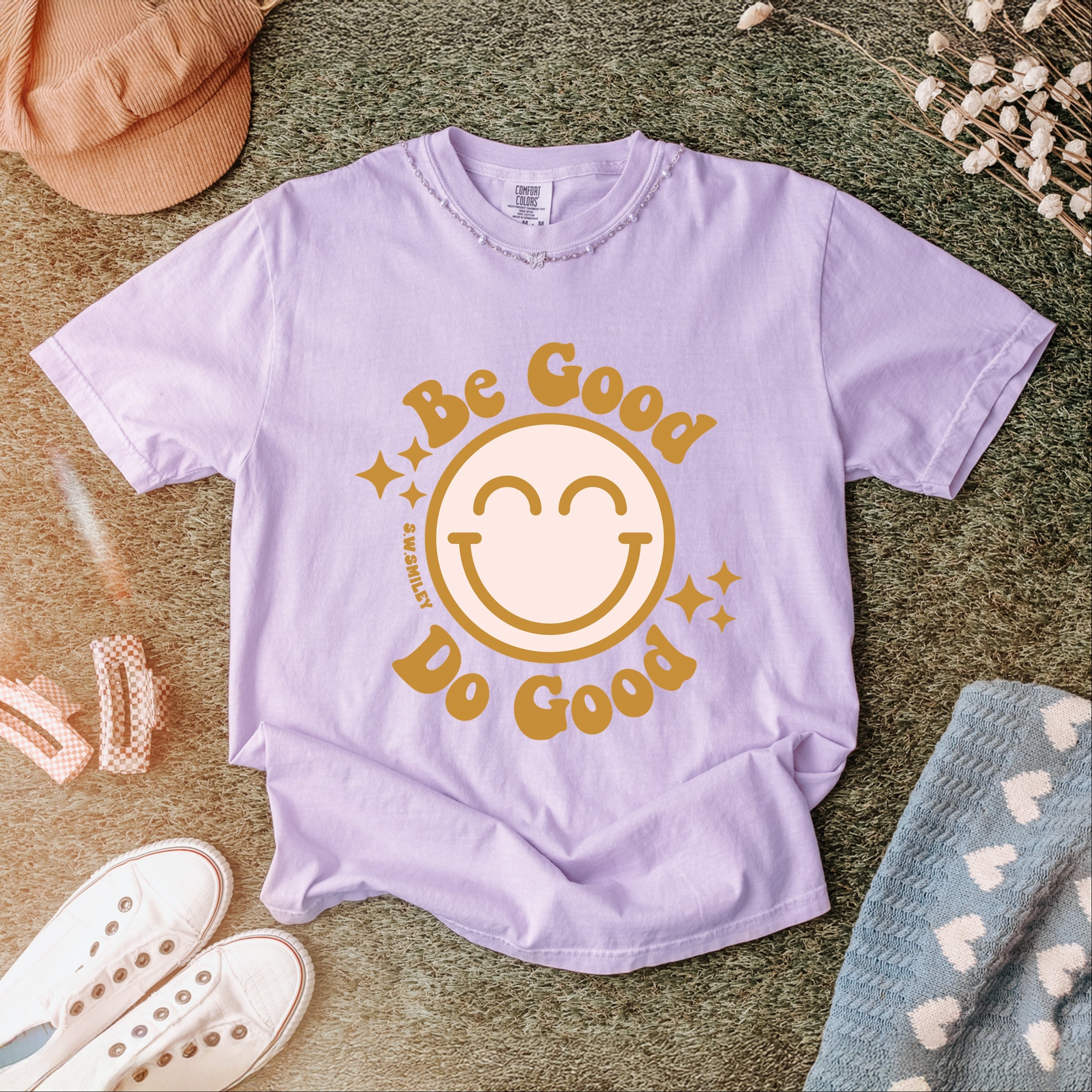 S.W.Smiley Be Good Do Good Smiley Face - Women's Garment Dyed Graphic T-Shirt