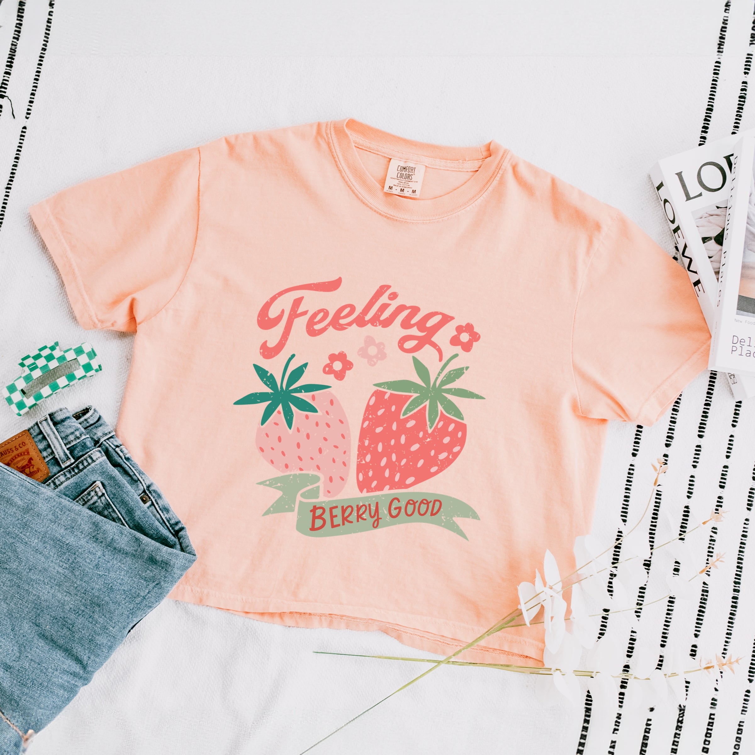 Feeling Berry Good Strawberries - Women's Boxy Crop Top Graphic T-Shirt