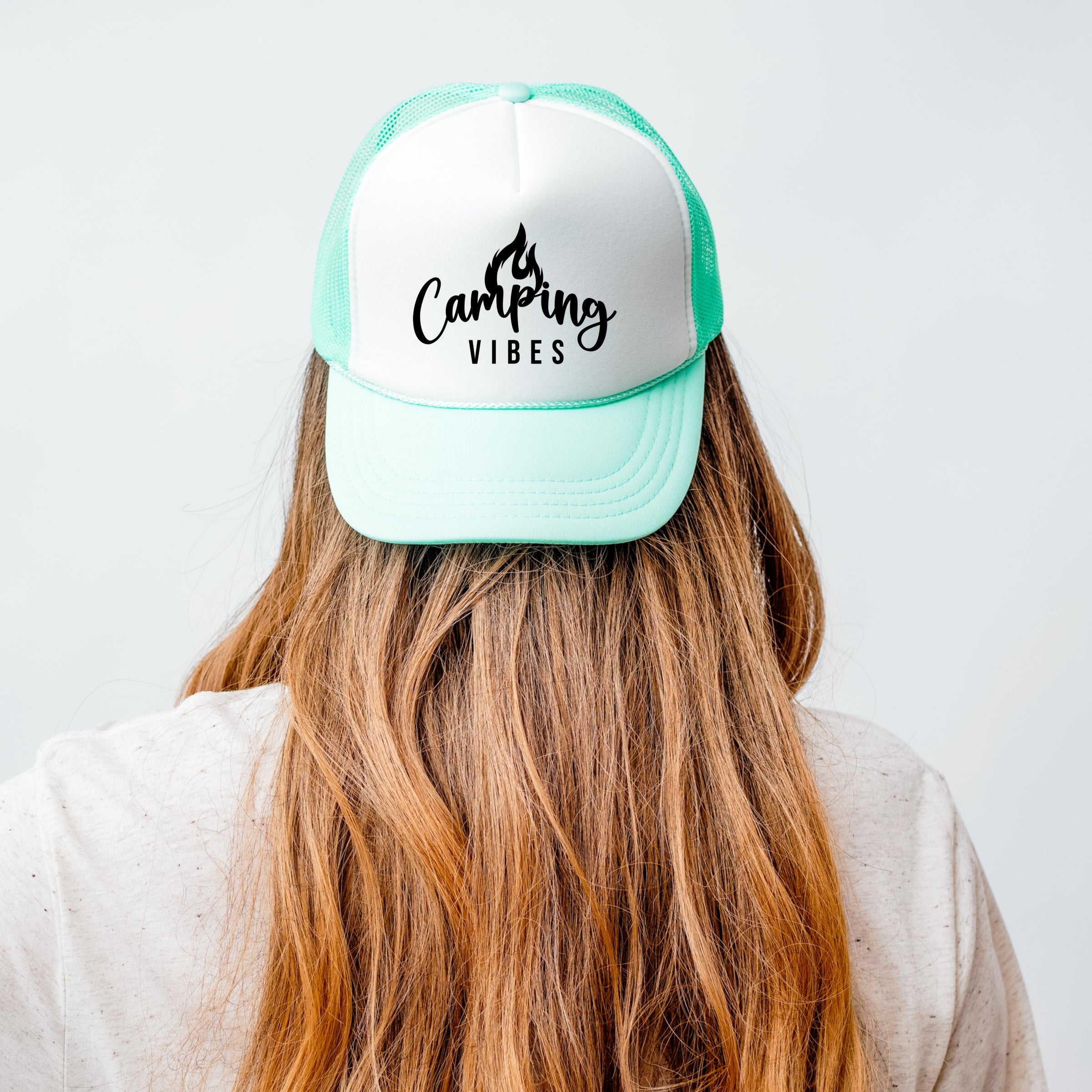 13067B_F-FTH White Seafoam