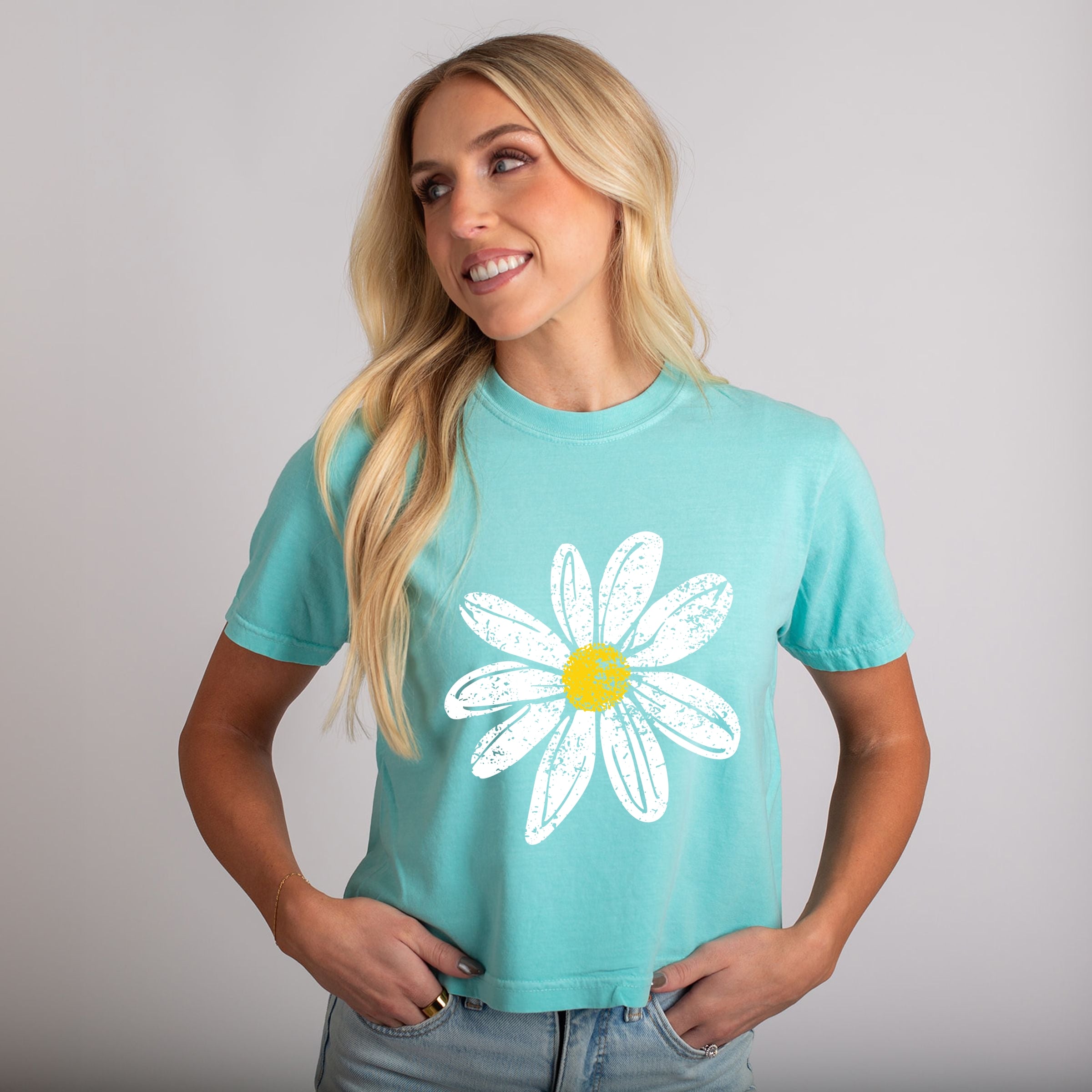 Daisy Distressed - Women's Boxy Crop Top Graphic T-Shirt