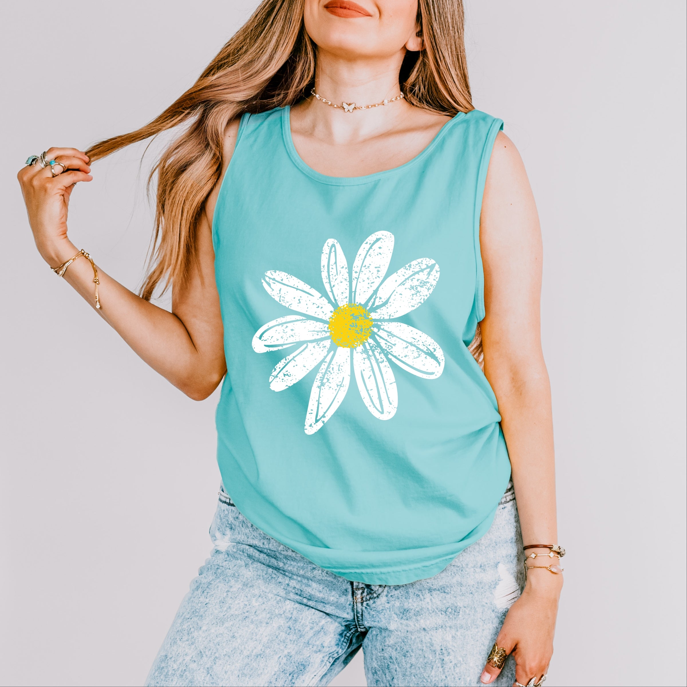 Daisy Distressed - Women's Garment Dyed Graphic Tank Top