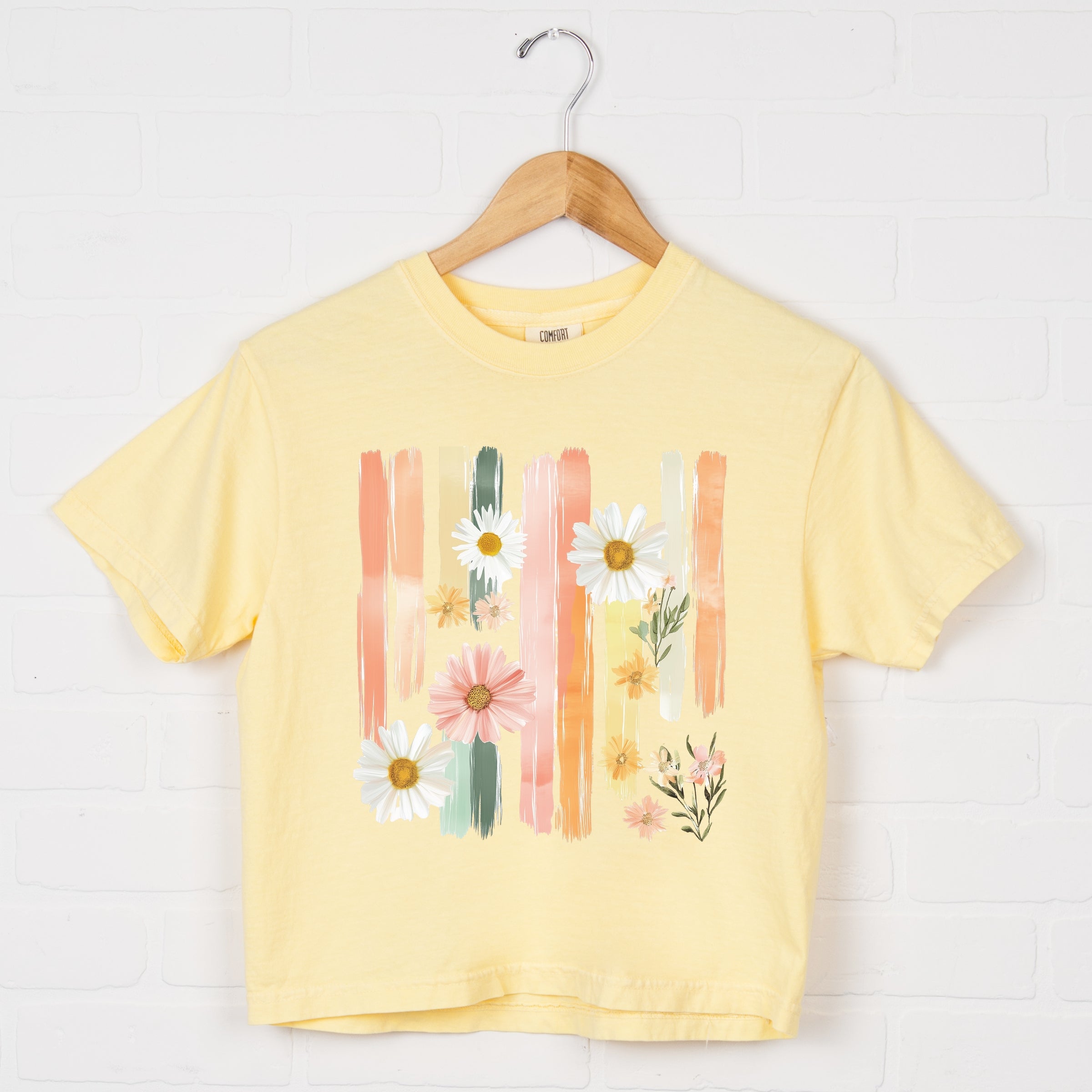 Daisies Stripes Faux Paint - Women's Boxy Crop Top Graphic T-Shirt