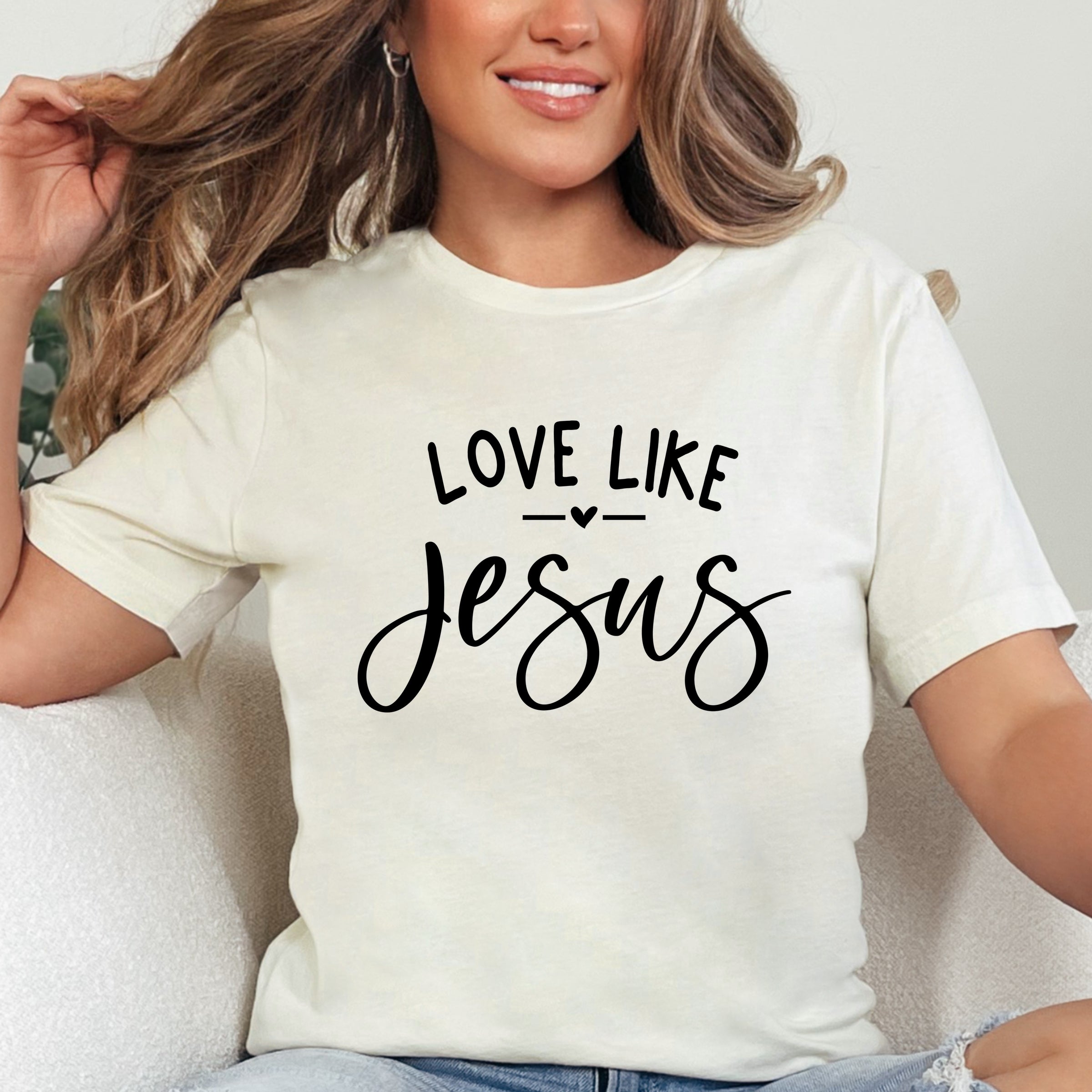 Love Like Jesus - Women's Short Sleeve Graphic T-Shirt