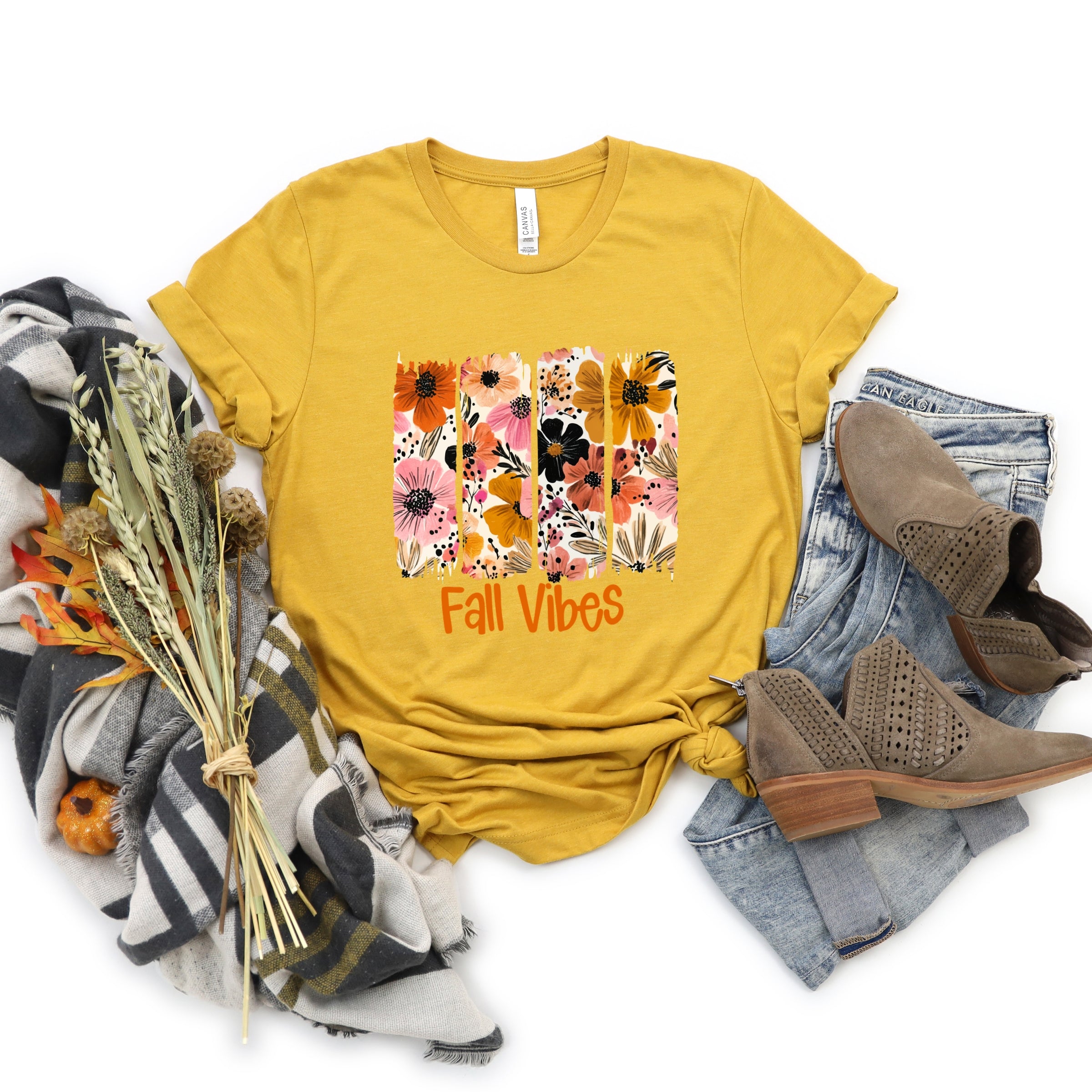 Fall Vibes Floral - Women's Short Sleeve Graphic T-Shirt
