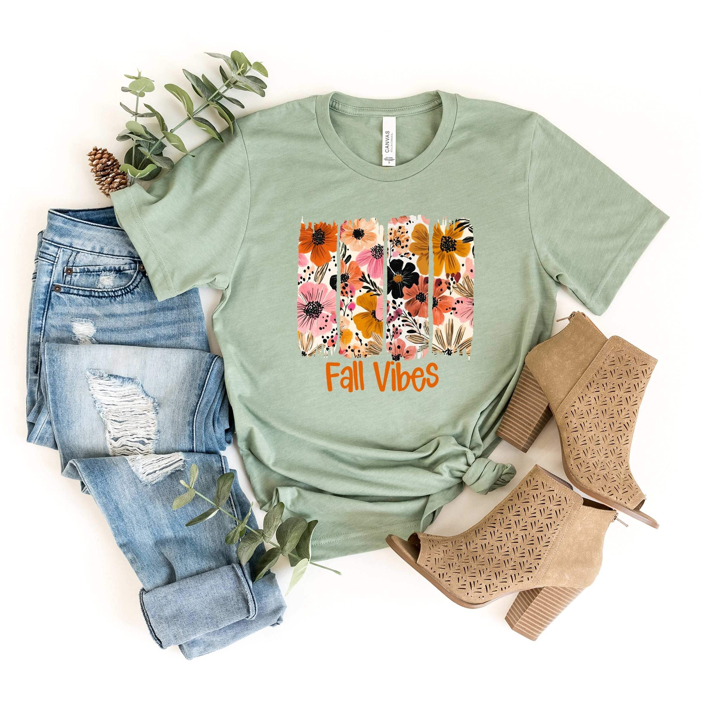Fall Vibes Floral - Women's Short Sleeve Graphic T-Shirt