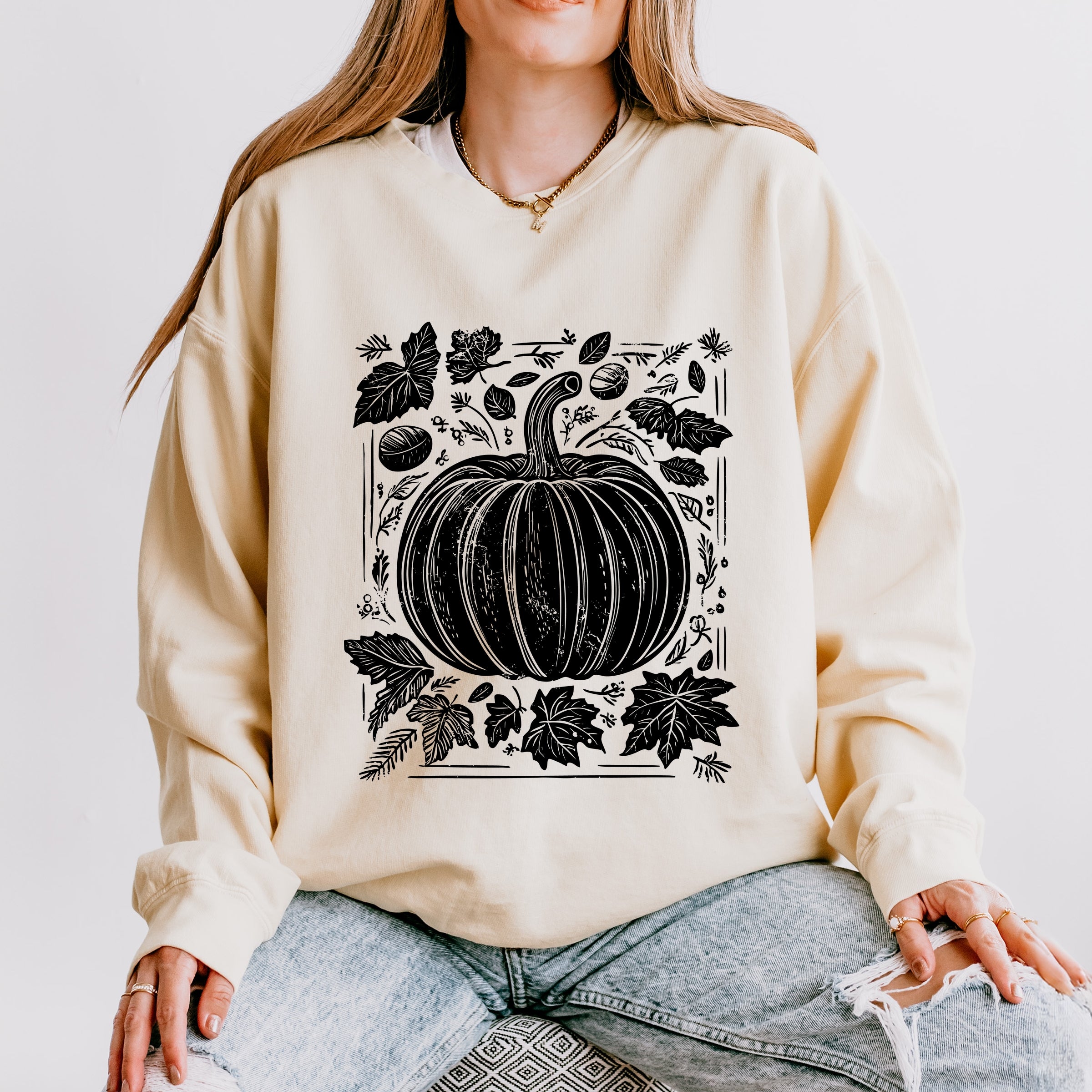 Pumpkin With Leaves Distressed - Women's Lightweight Garment Dyed Sweatshirt