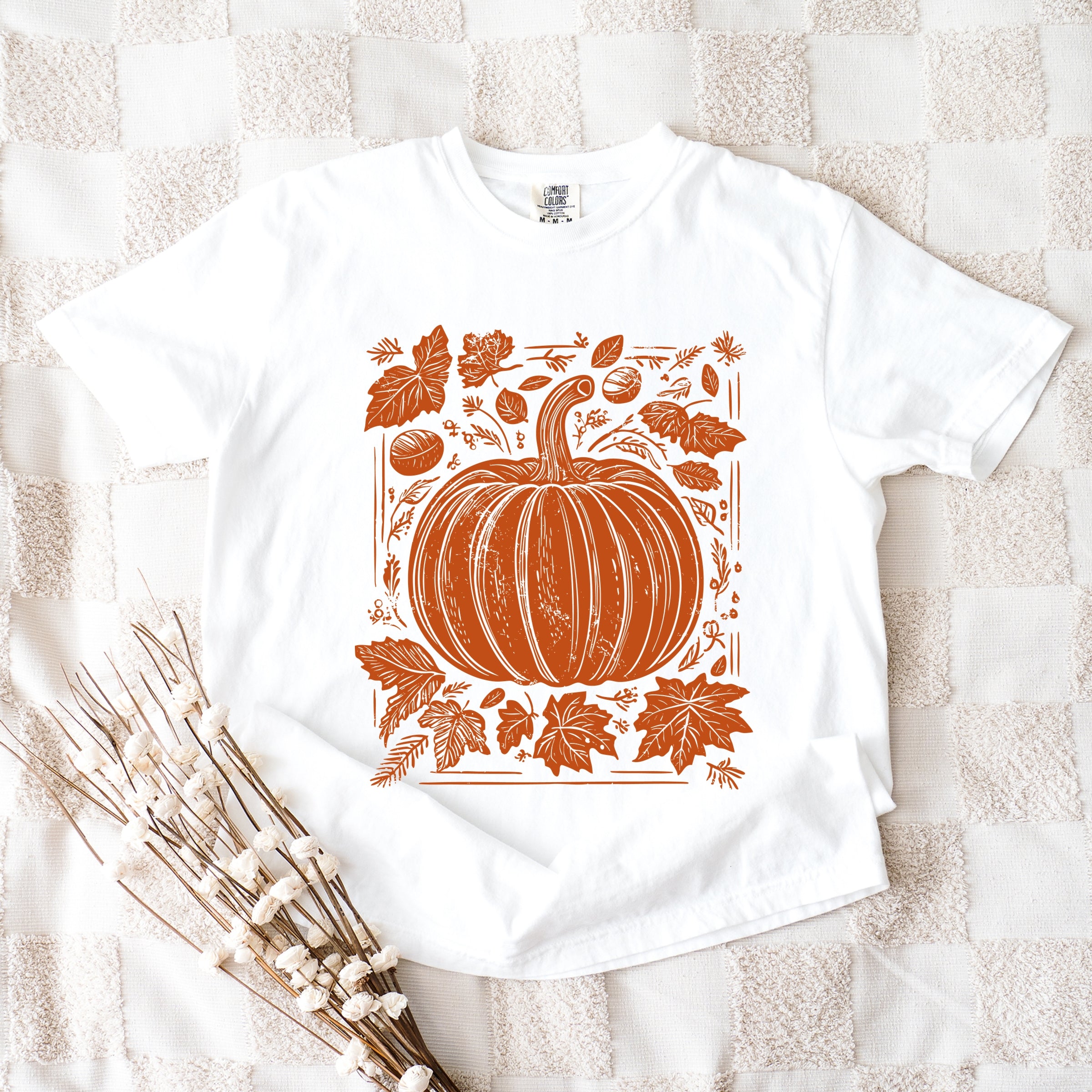Pumpkin With Leaves Distressed - Women's Garment Dyed Graphic T-Shirt