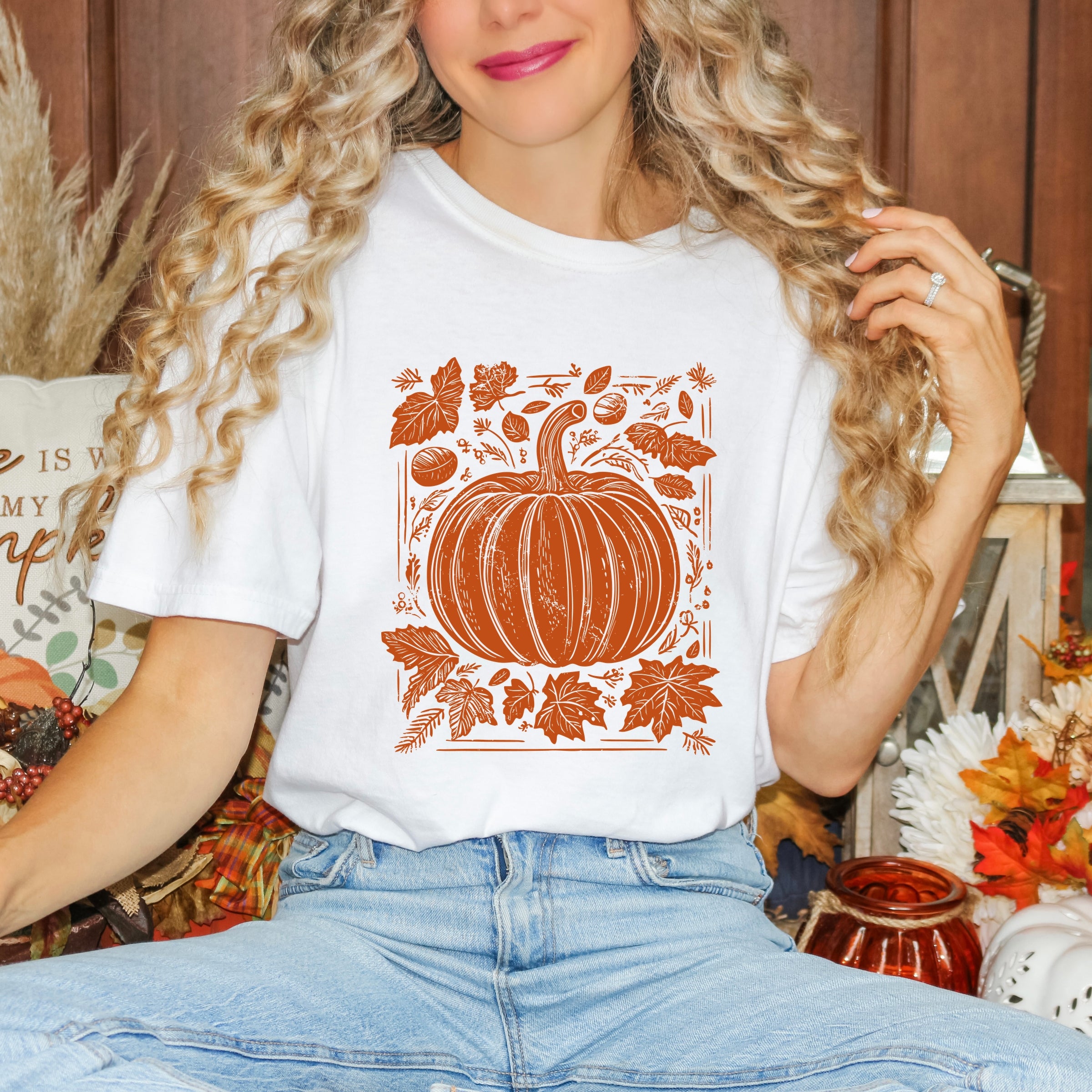 Pumpkin With Leaves Distressed - Women's Garment Dyed Graphic T-Shirt