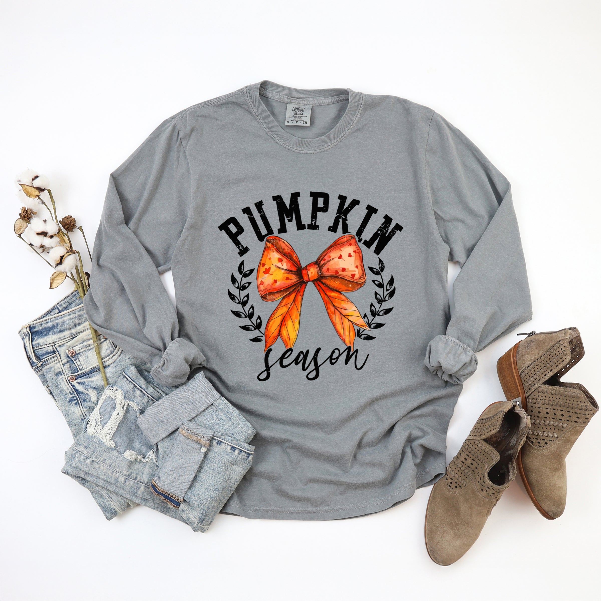Coquette Orange Bow Pumpkin Season - Women's Garment Dyed Long Sleeve Graphic T-Shirt