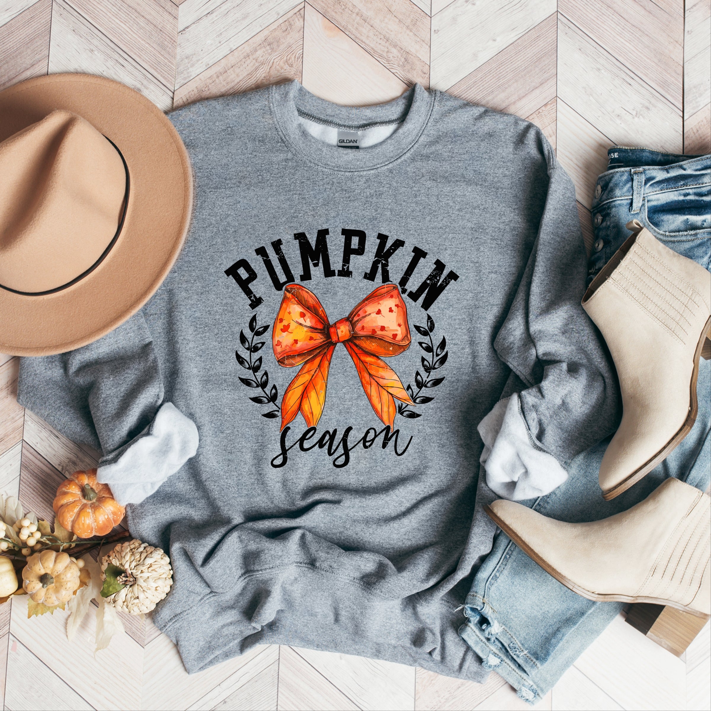 Coquette Orange Bow Pumpkin Season - Women's Graphic Sweatshirt