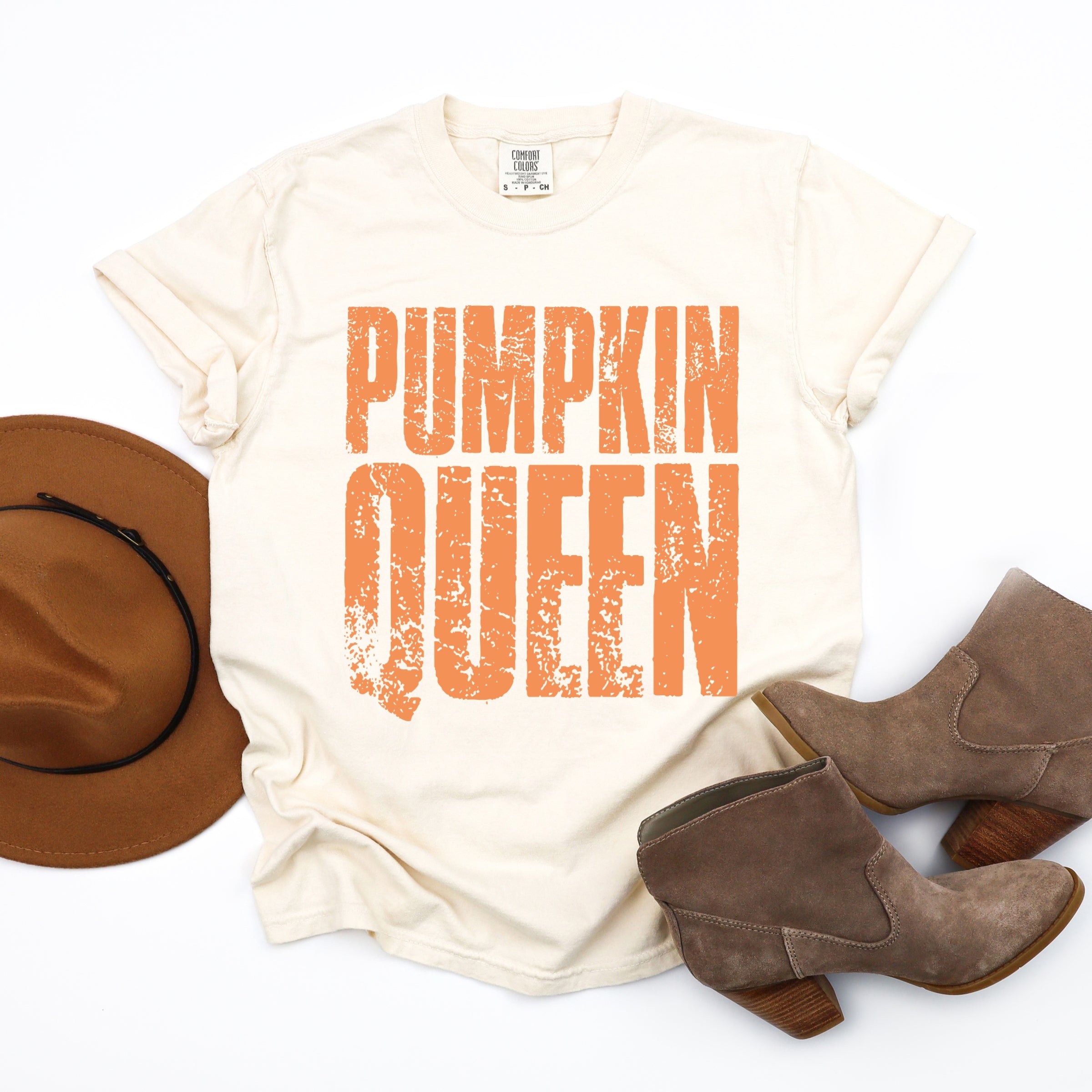 Pumpkin Queen Distressed - Women's Garment Dyed Graphic T-Shirt