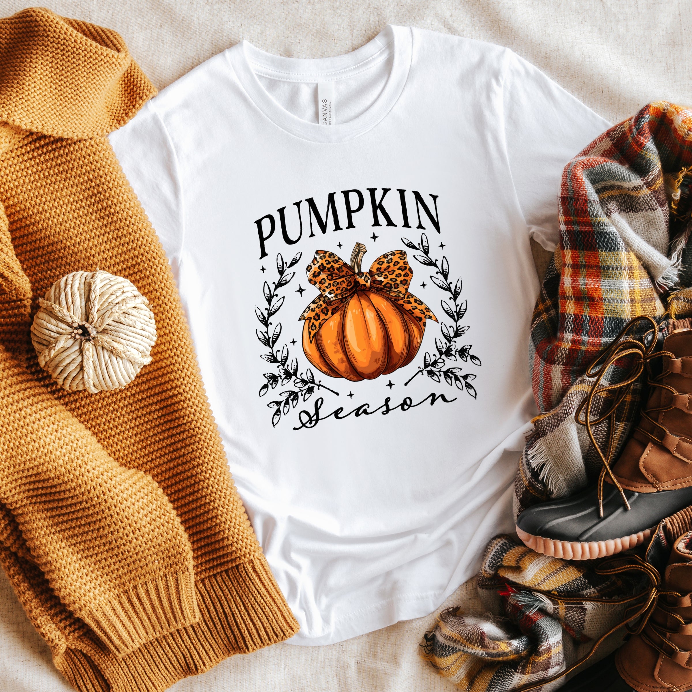 Pumpkin Season Leopard Bow - Women's Short Sleeve Graphic T-Shirt