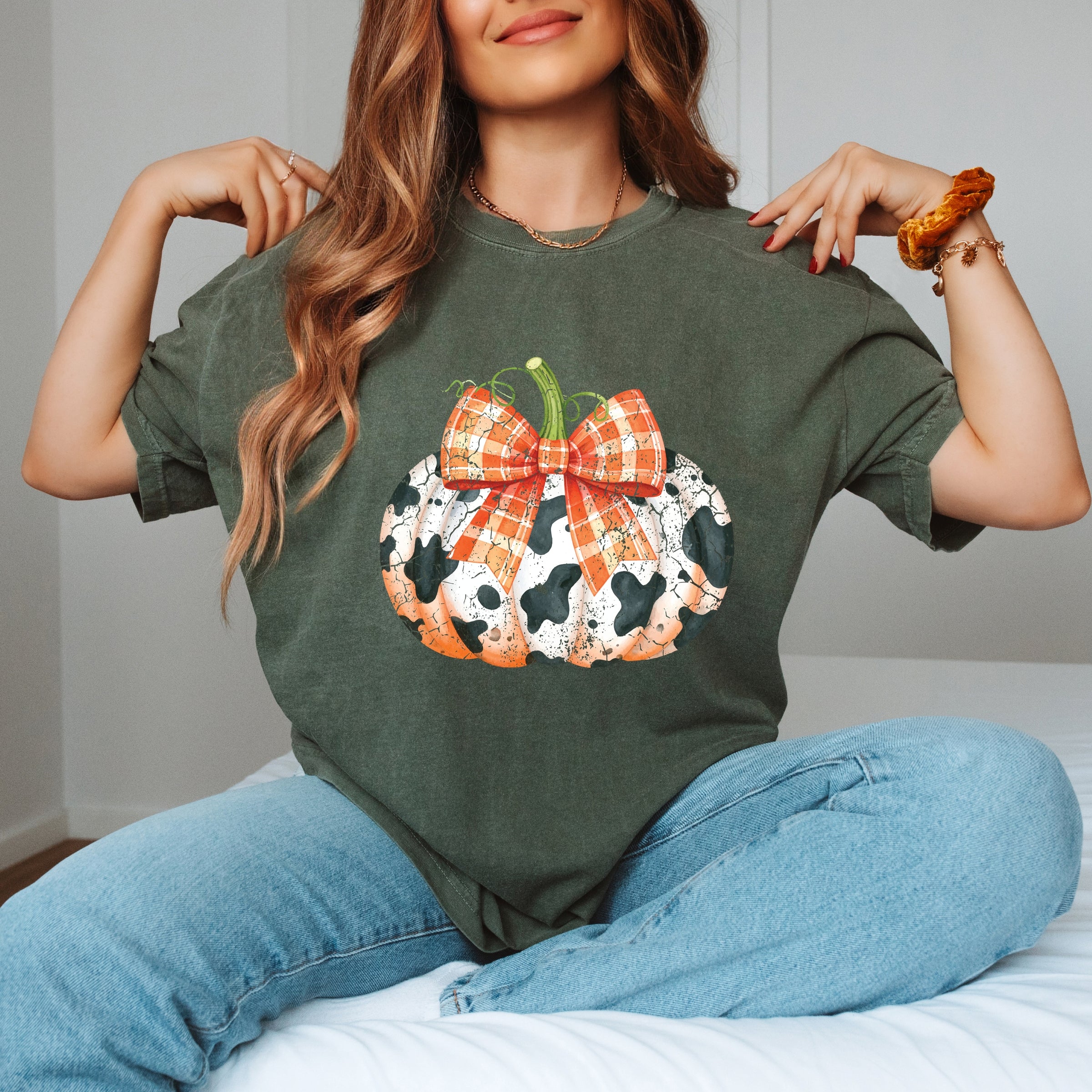 Cow Pumpkin Coquette Distressed - Garment Dyed Tee