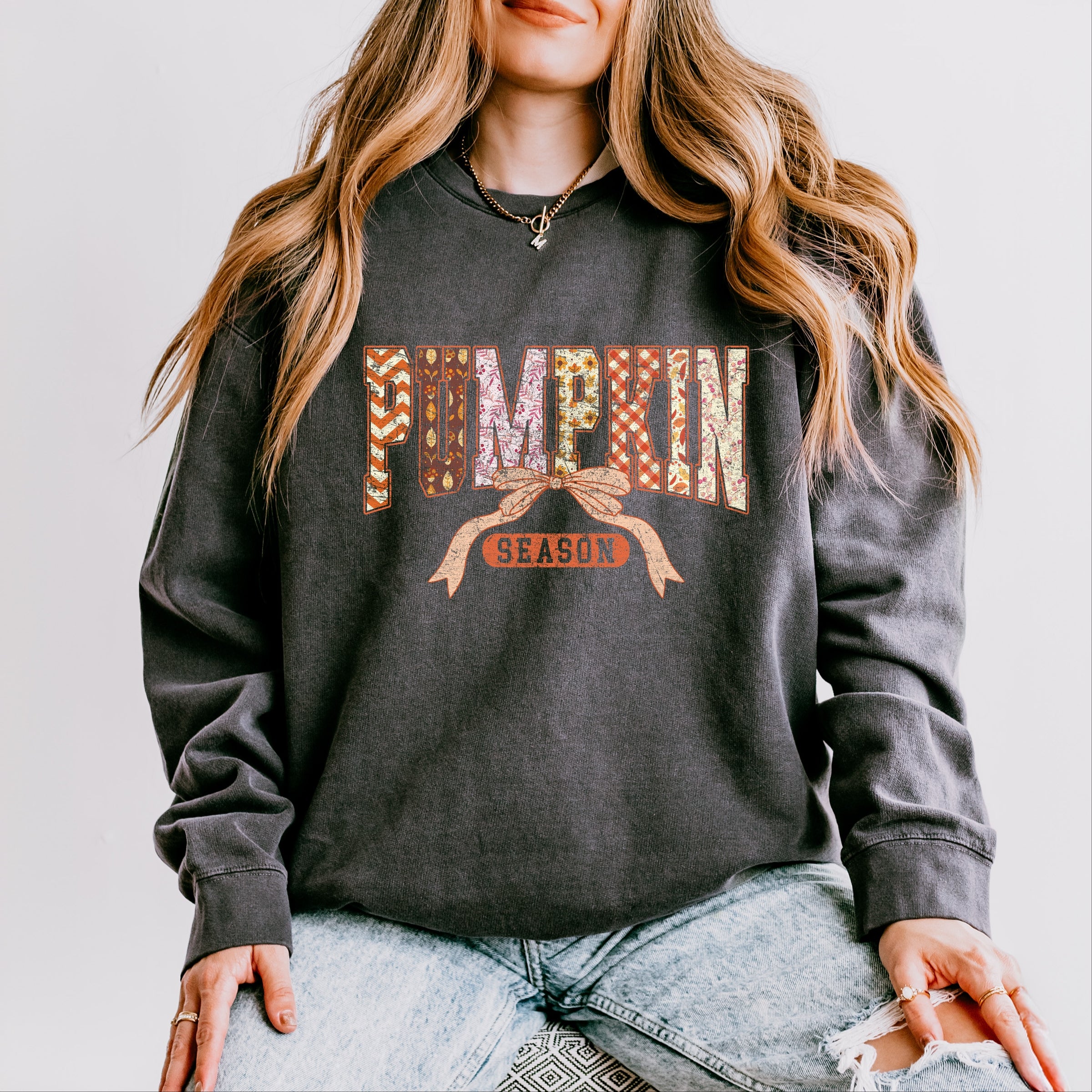 Pumpkin Season Patterns - Womens Lightweight Garment Dyed Sweatshirt