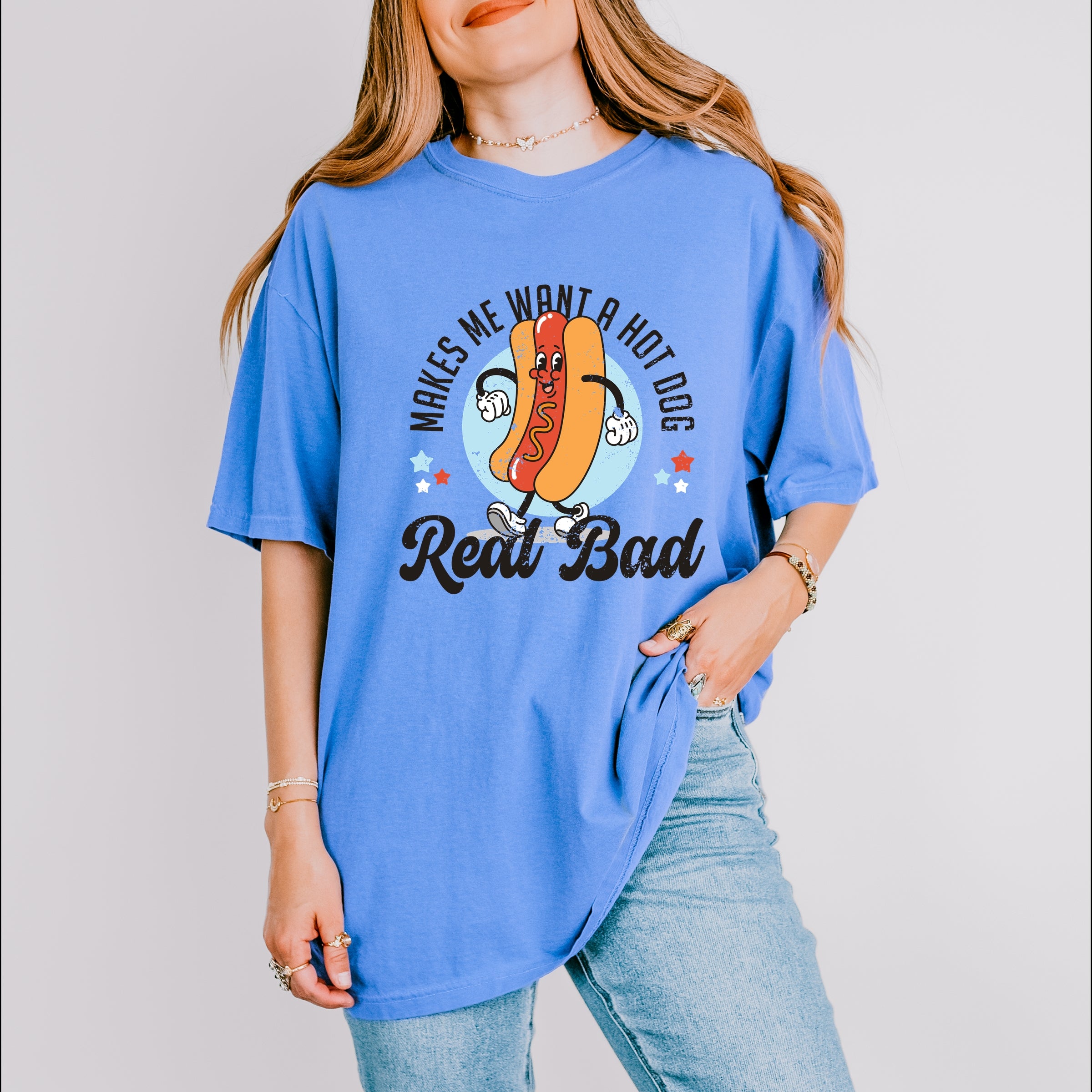 Makes Me Wants A Hot Dog Real Bad Cartoon - Women's Garment Dyed Graphic T-Shirt