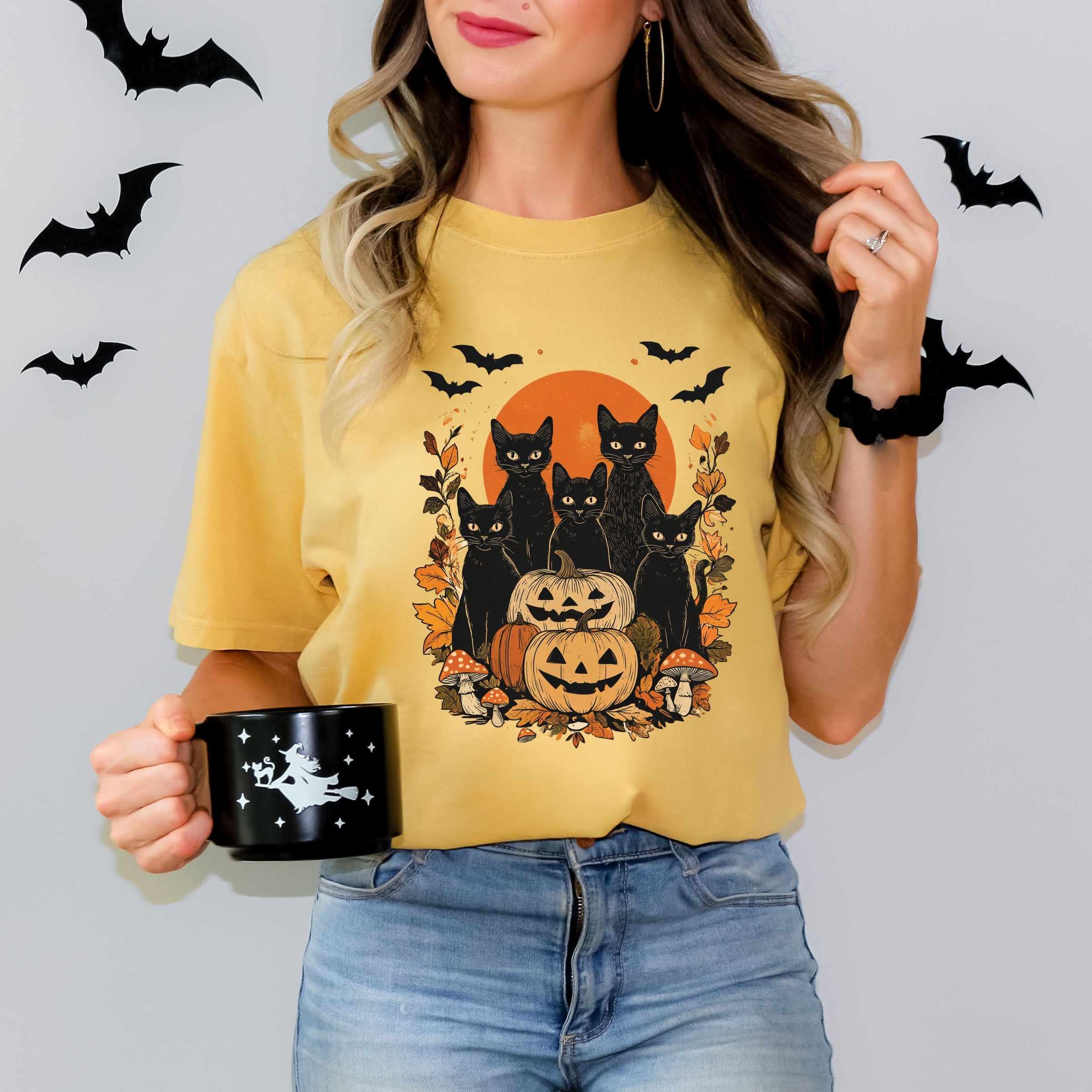 Black Cats Pumpkin Vintage - Womens Garment Dyed Tee