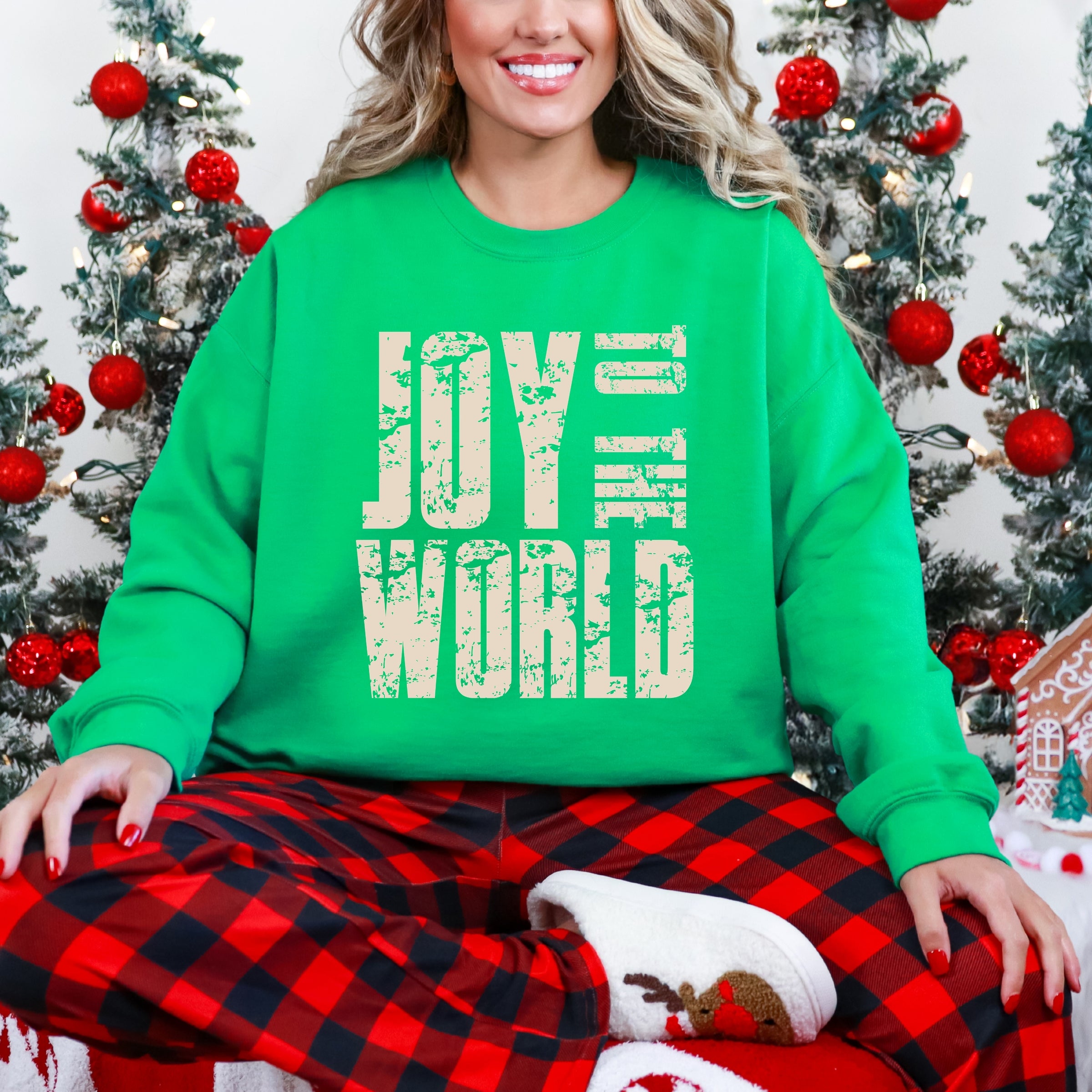 Joy To The World Block Distressed - Women's Graphic Sweatshirt